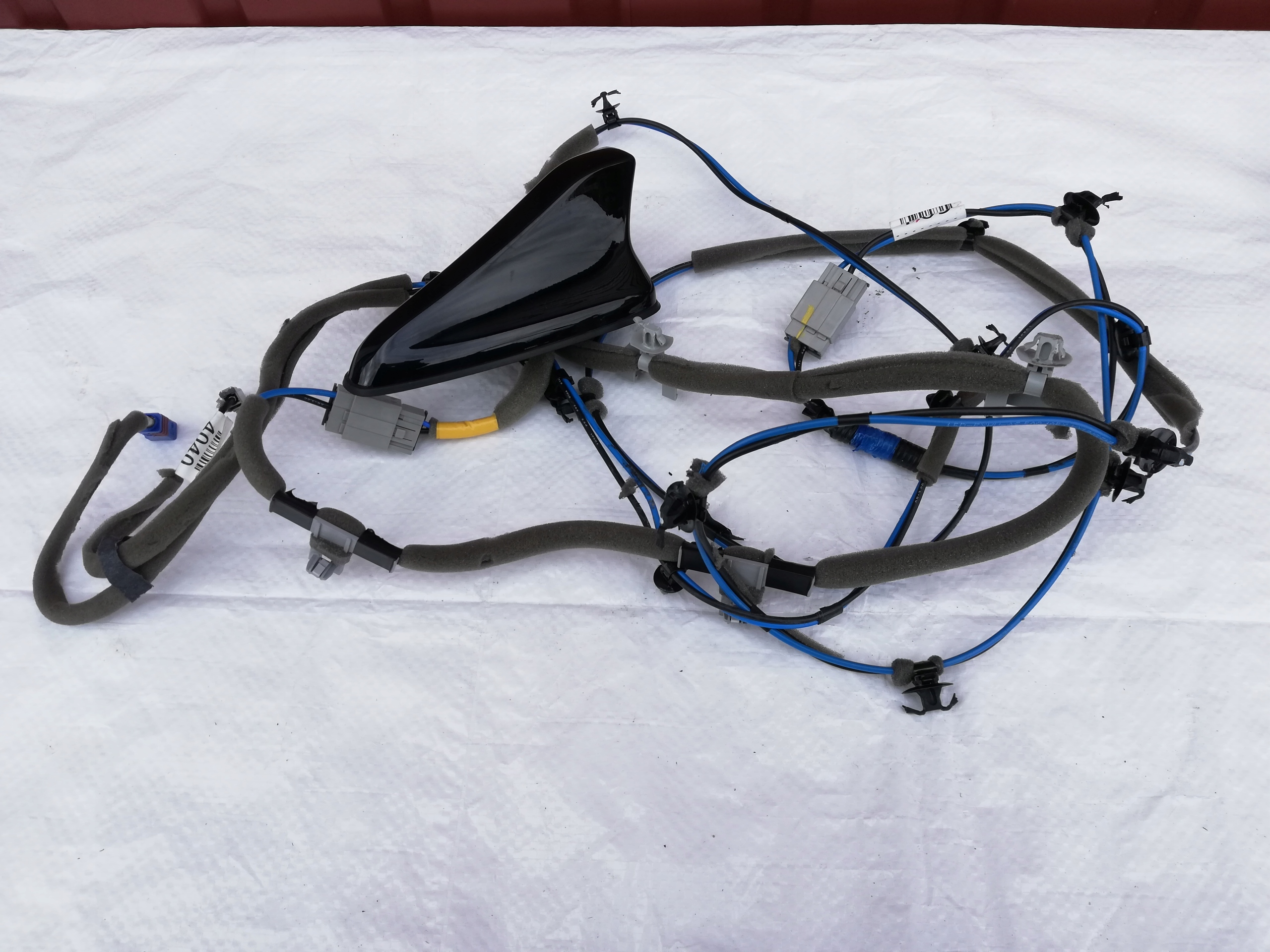 ANTENA DACHOWA PŁETWA GPS HYUNDAI i30 III