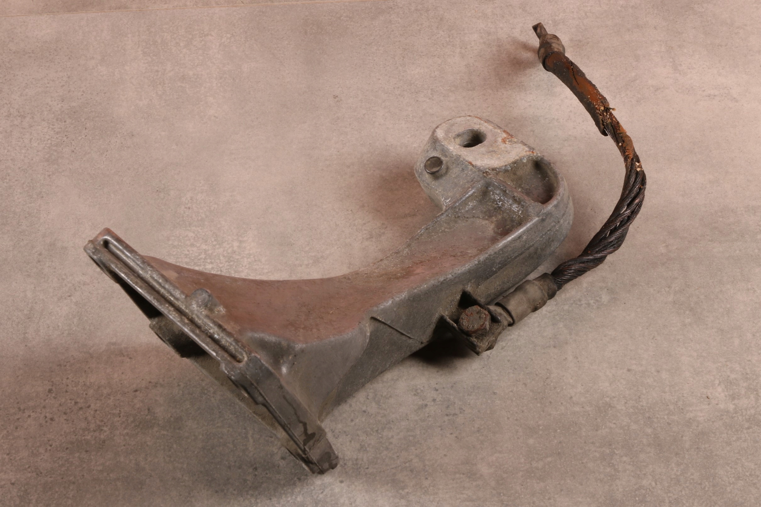 BMW 3' E36 Z3 E36 M50 M52 Support NOSNY Support plaque Moteur 1136540