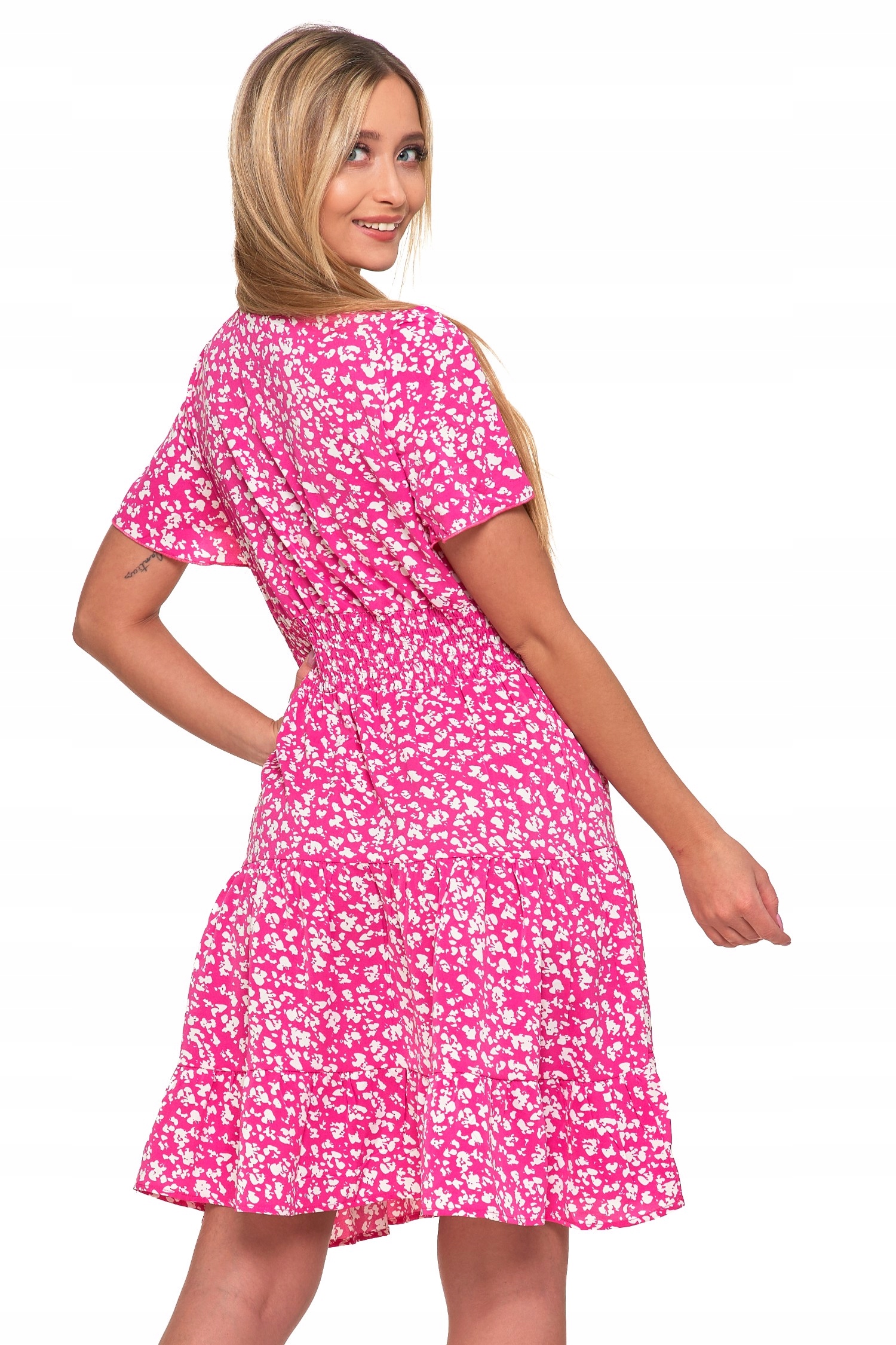 SUKIENKA DAMSKA LETNIA ROZKLOSZOWANA Z RĘKAWEM MOTYLKOWYM MODNA MORAJ R.L Długość przed kolano