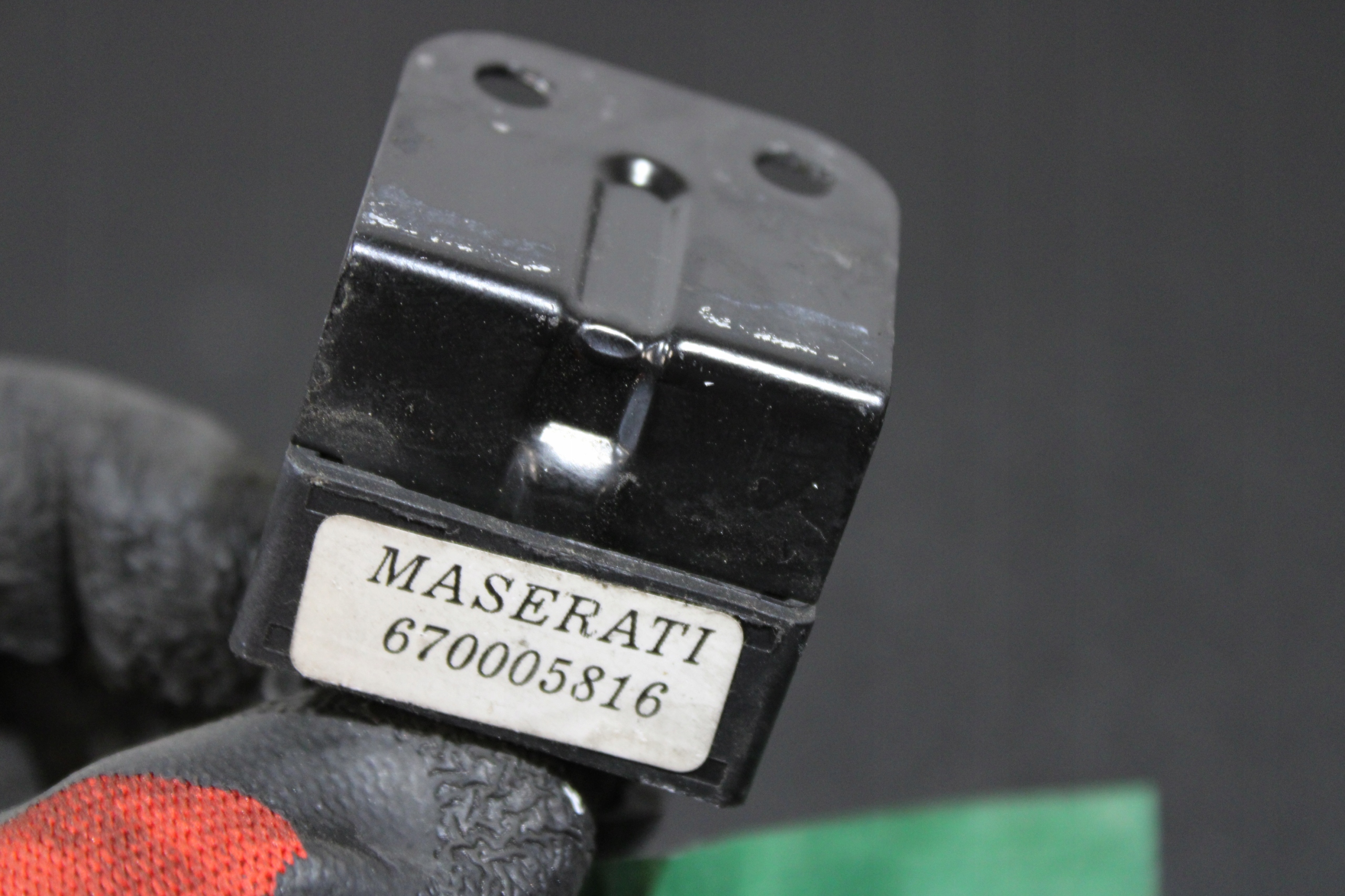 sensor relay MASERATI LEVANTE M161 670005816