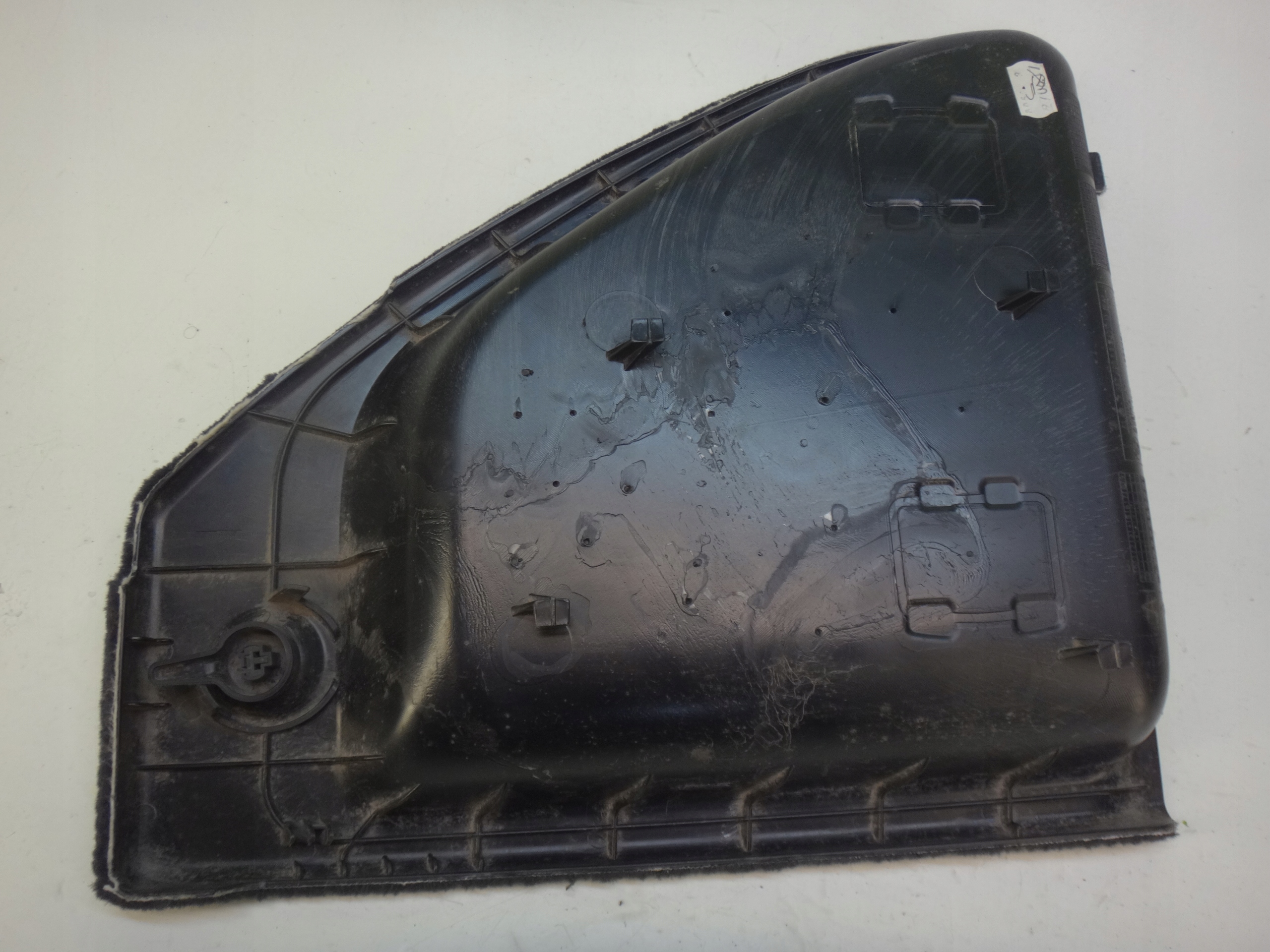 BOCZEK LEWY TYŁ TAPICERKA BAGAŻNIKA BMW 5 G31 Typ samochodu Samochody osobowe