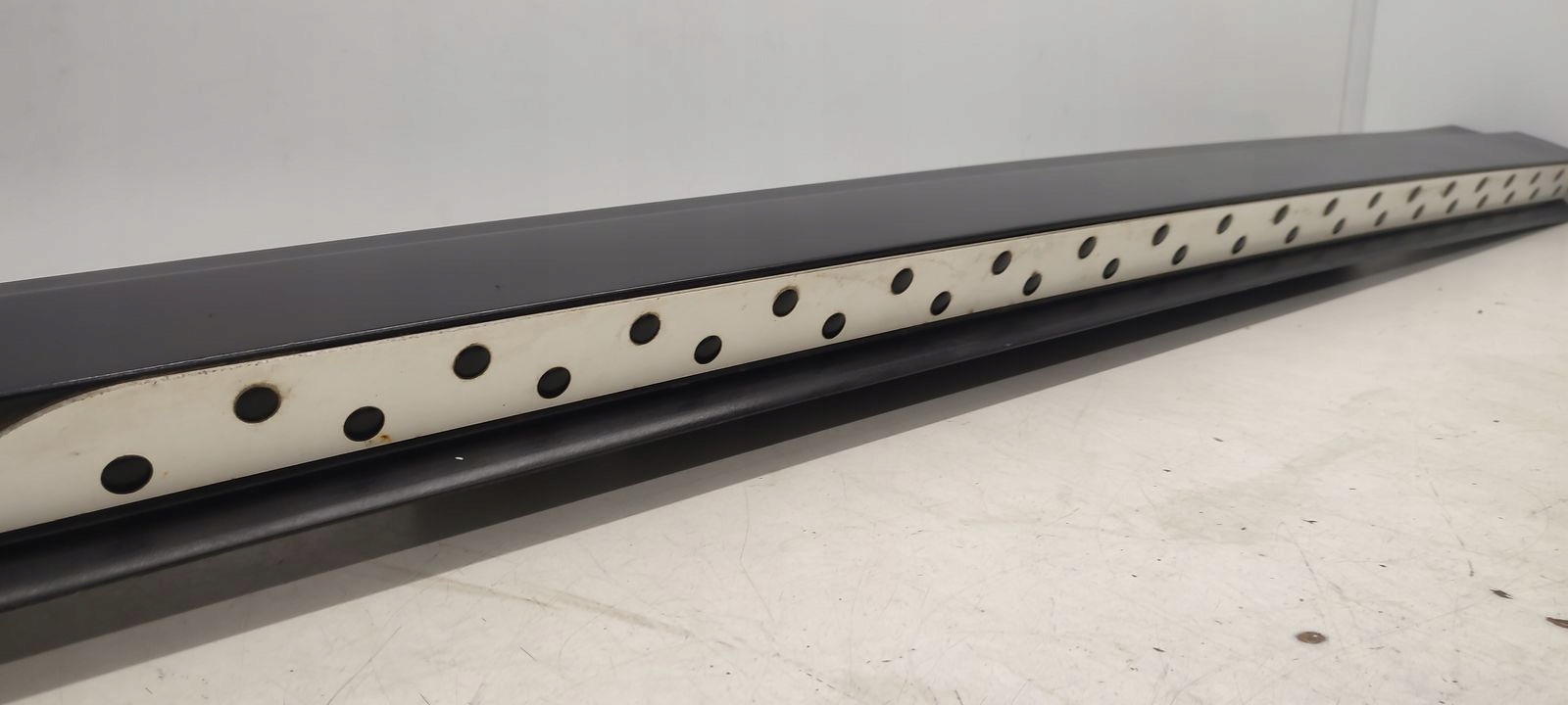 moulding of the threshold threshold left BMW E83 X3 LIFT 2,0D