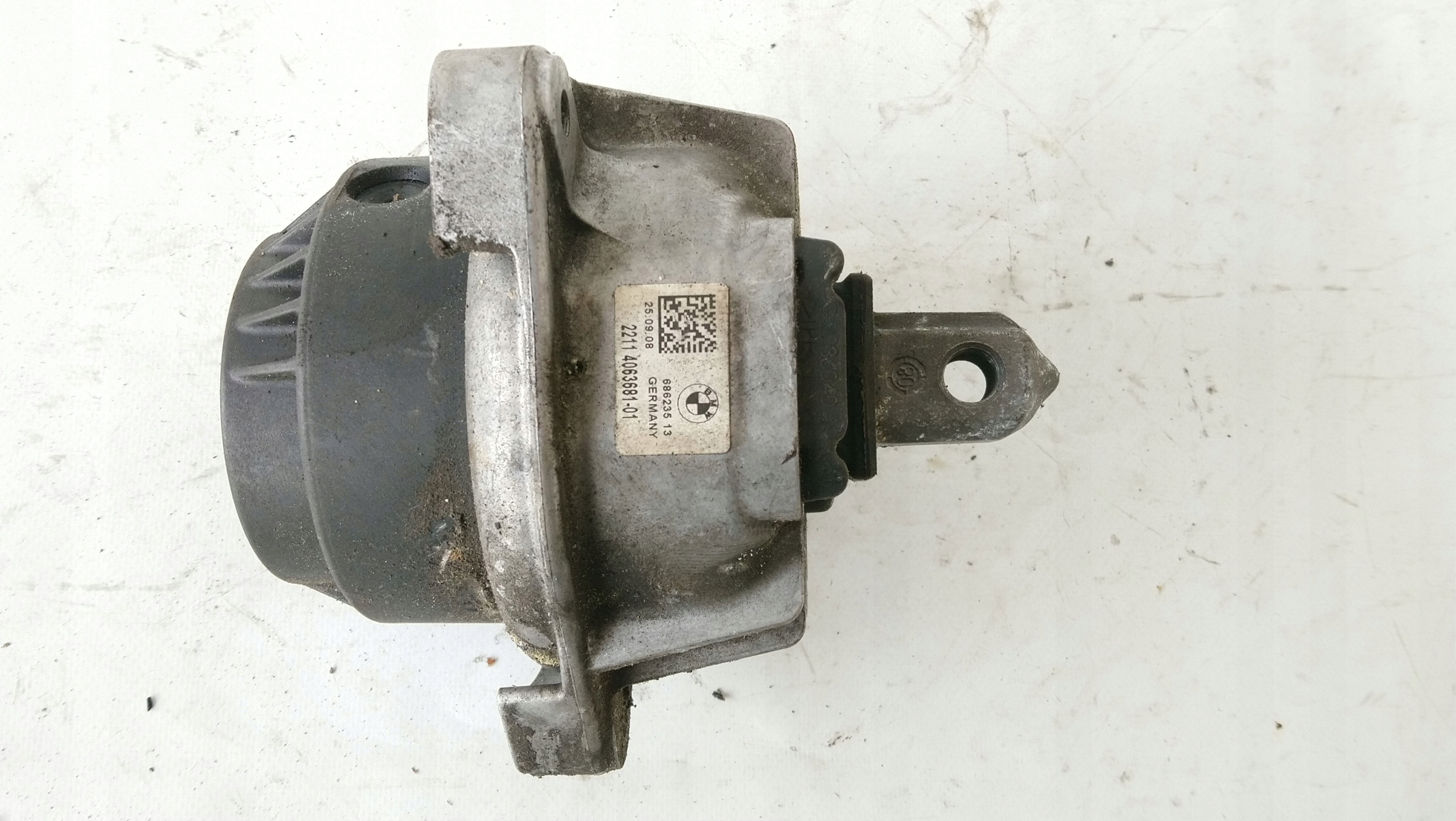 engine mount BMW 7 F01 5 F10 4063681