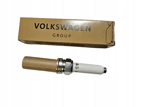 Zapalovací svíčka Volkswagen Škoda Seat Audi 05E905602B