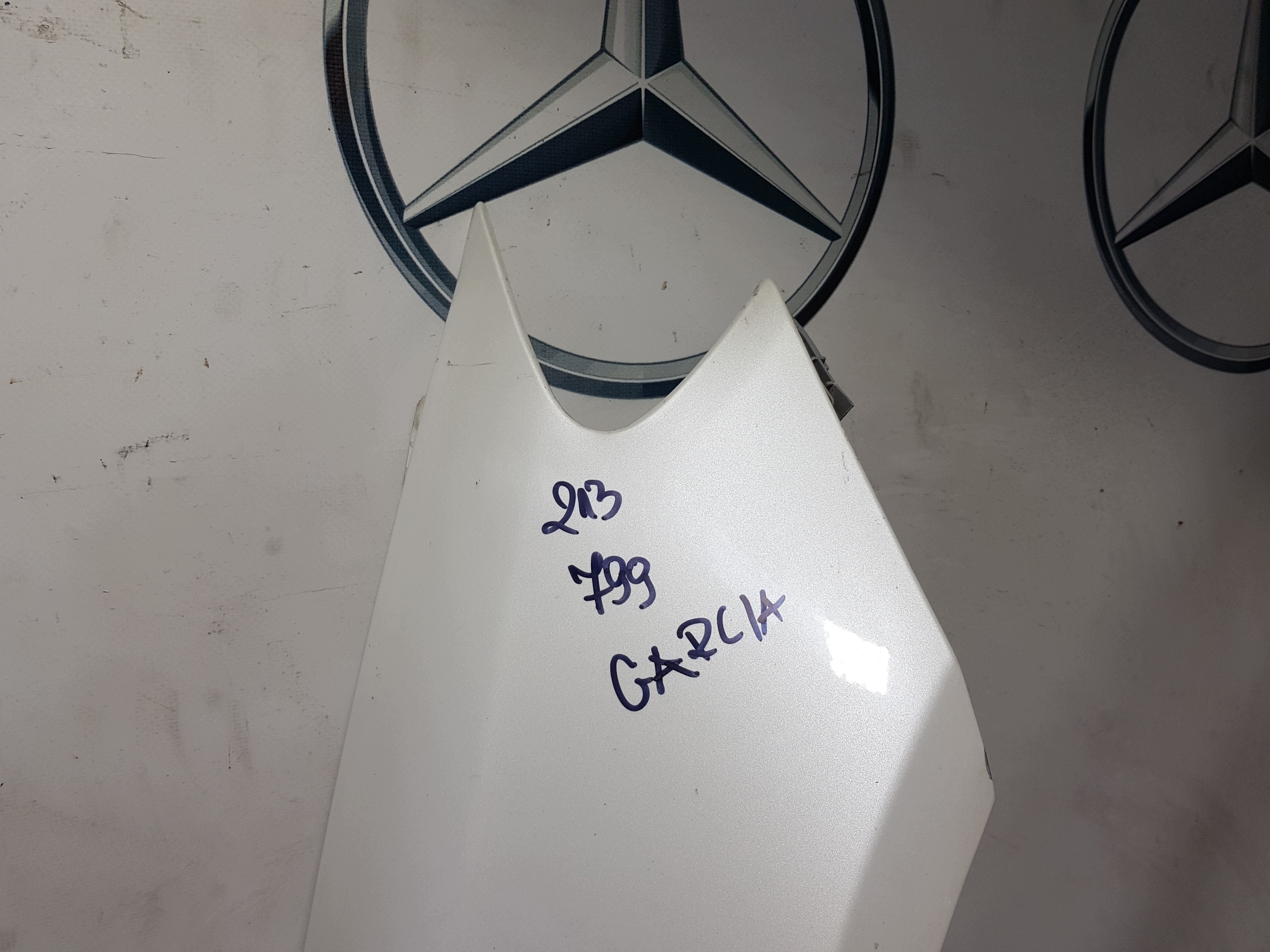 fender right front MERCEDES W213 799