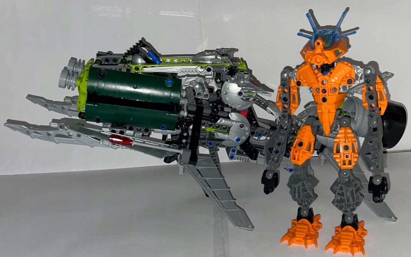 Klocki LEGO Bionicle 8941 Pojazd Bojowy Rockoh T3 używane Robot Zestaw duży EAN (GTIN) 673419102223
