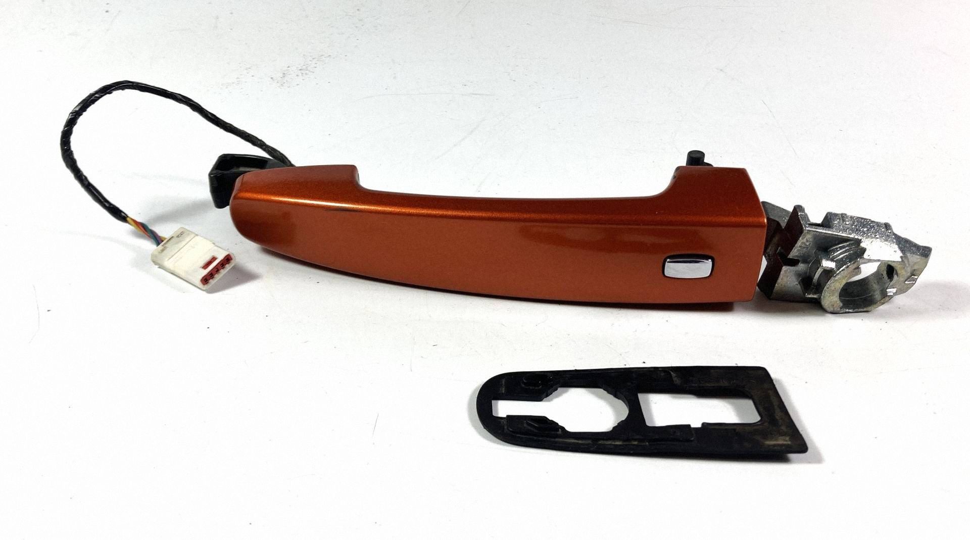 Chevrolet Camaro handle exterior left 4 pin 2016-2024