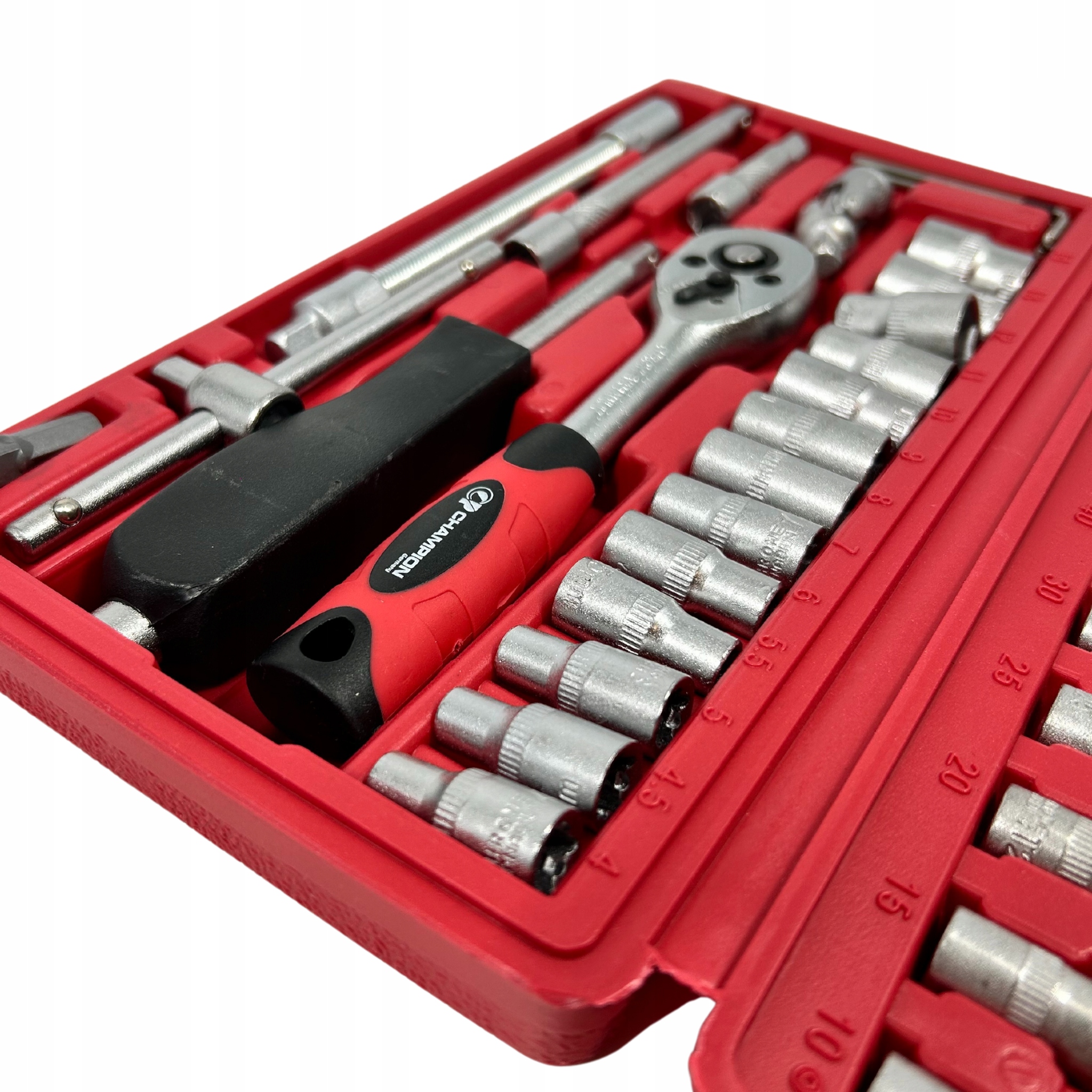 ZESTAW KLUCZY NASADOWYCH BITÓW GRZECHOTKA ZESTAW KLUCZY NASADOWYCH 46szt. Kod producenta CP-248