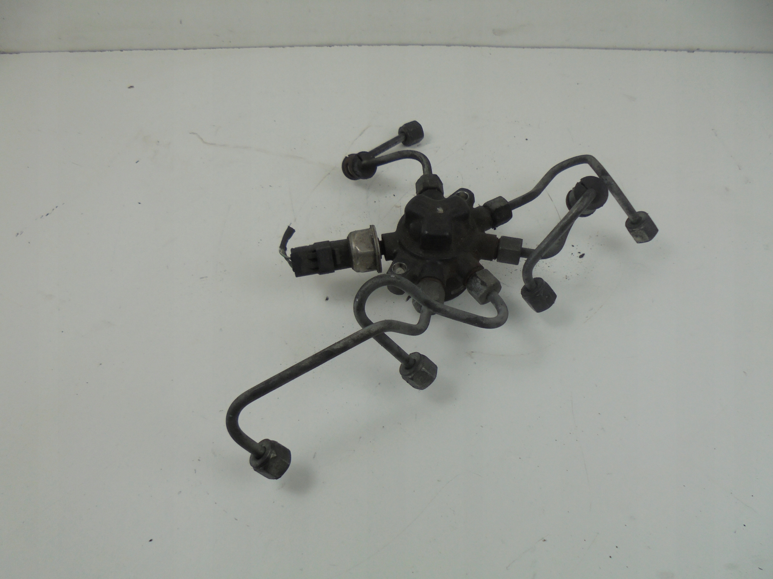 ROZDZIELACZ PALIWA 4M509D280DB FORD C-MAX 1.8 TDCI