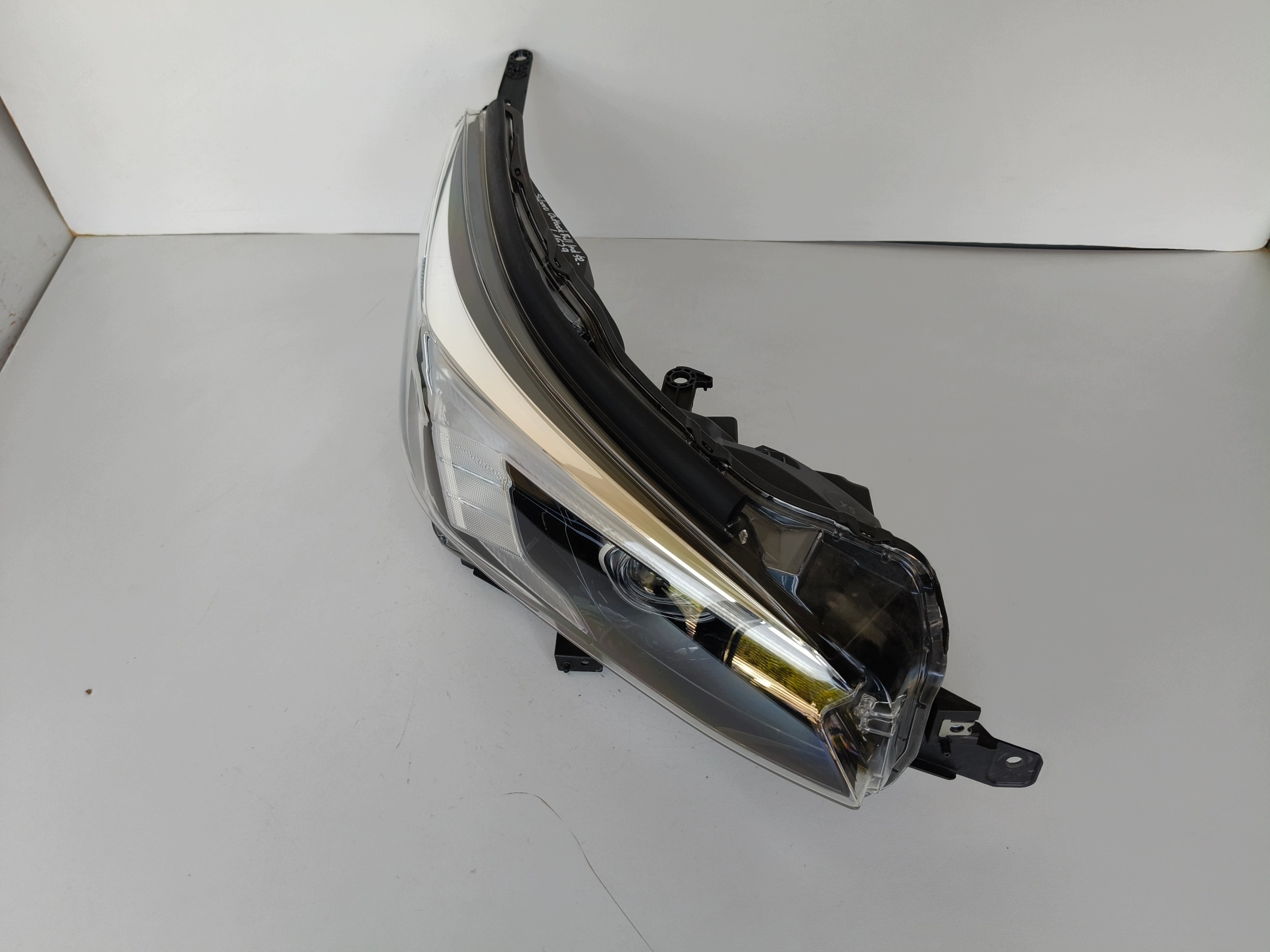 light right REFLEKTOR SUBARU OUTBACK 22- LIFT FULL LED