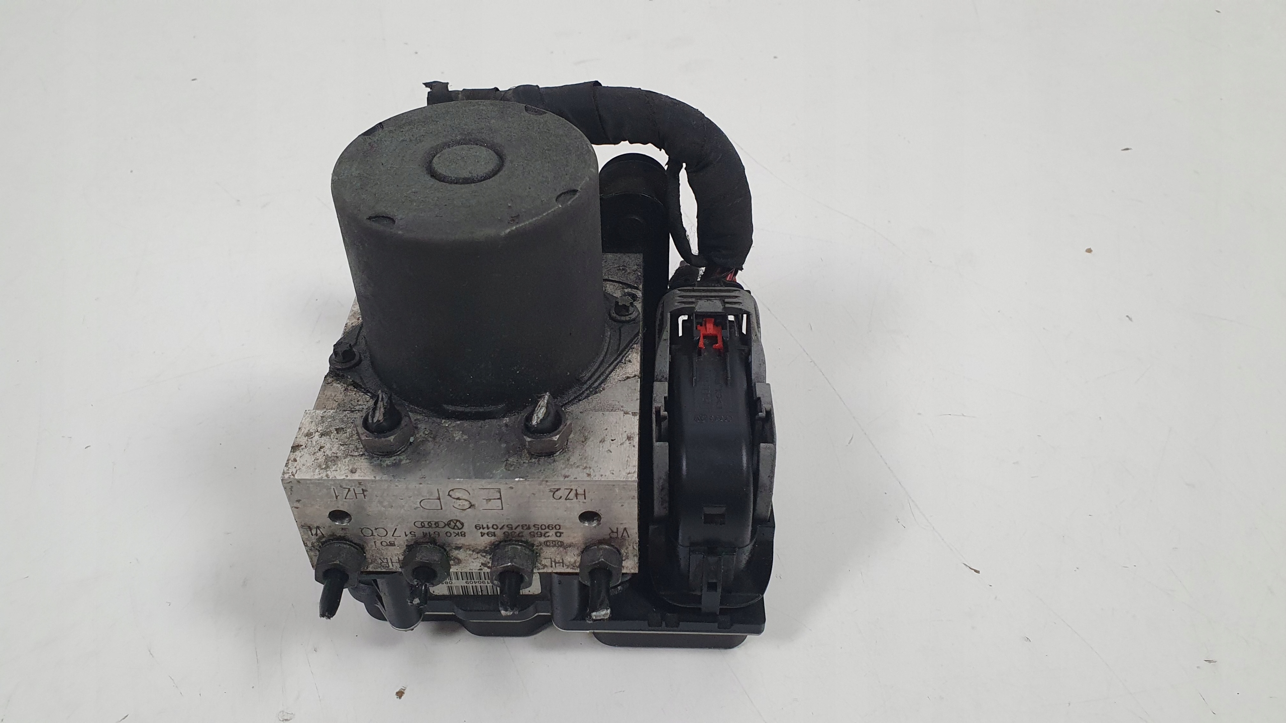 0265236194 - AUDI A4 A5 главный тормозной цилиндр ABS 8K0614517CQ