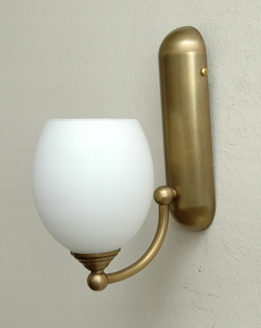 Mosadzné nástenné svietidlo, nástenná lampa z mosadze
