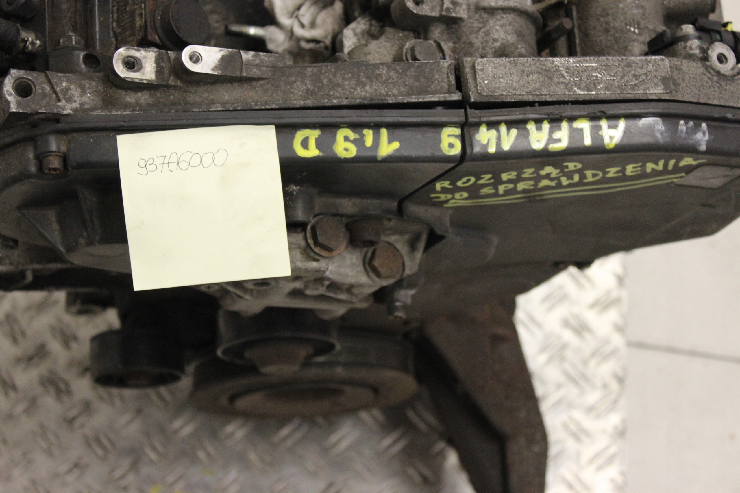 двигатель без навесного Alfa 147 1.9 937A6000