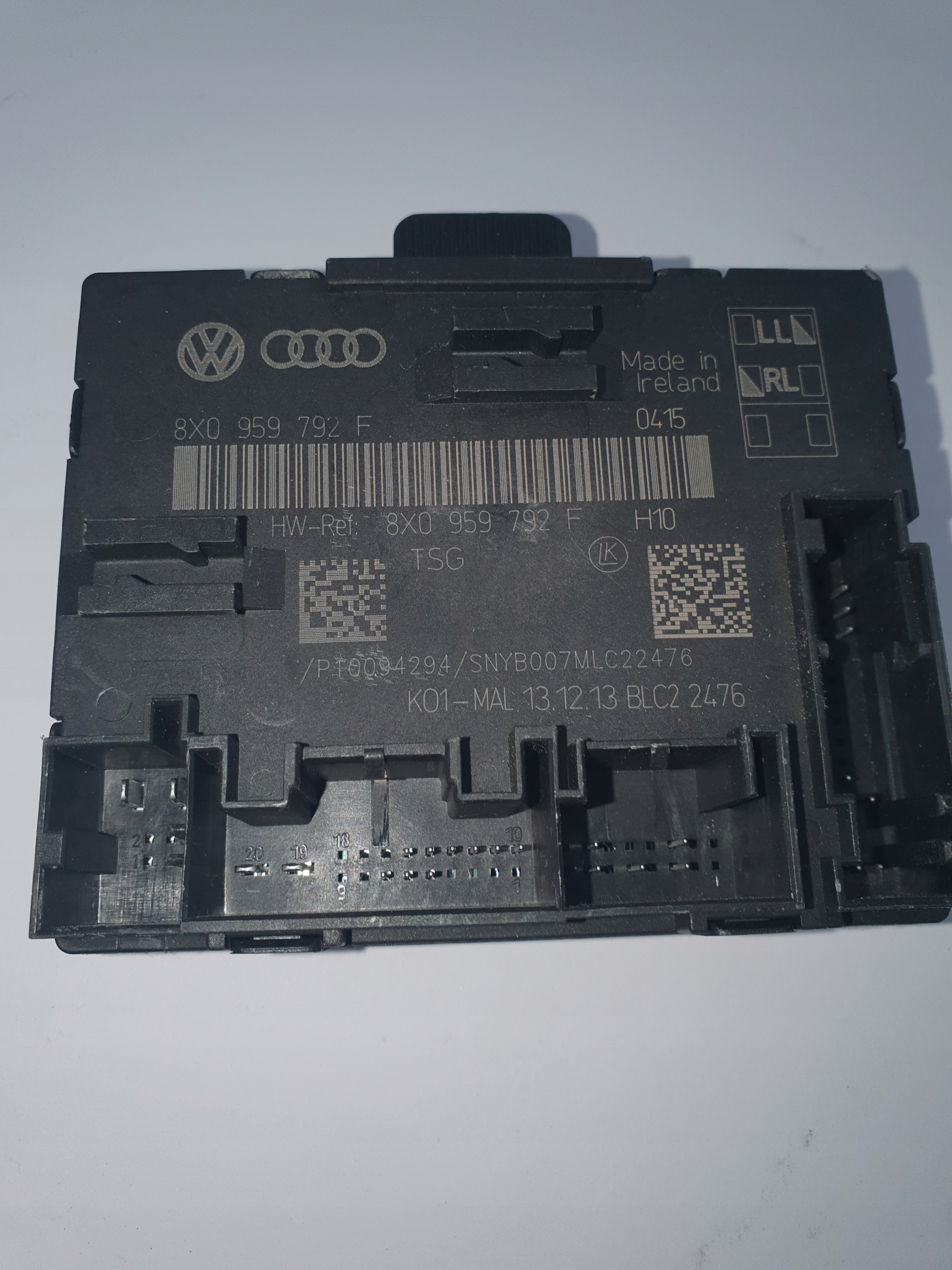 MODUŁ STEROWNIK DRZWI SKODA SUPERB II 8X0959792F