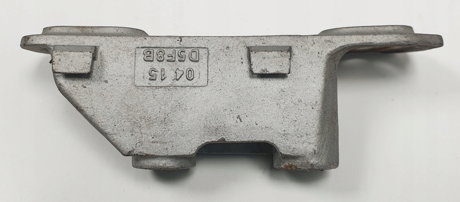 PODSTAWA MOCOWANIE RELINGU DISCOVERY SPORT L550 Producent części Land Rover OE