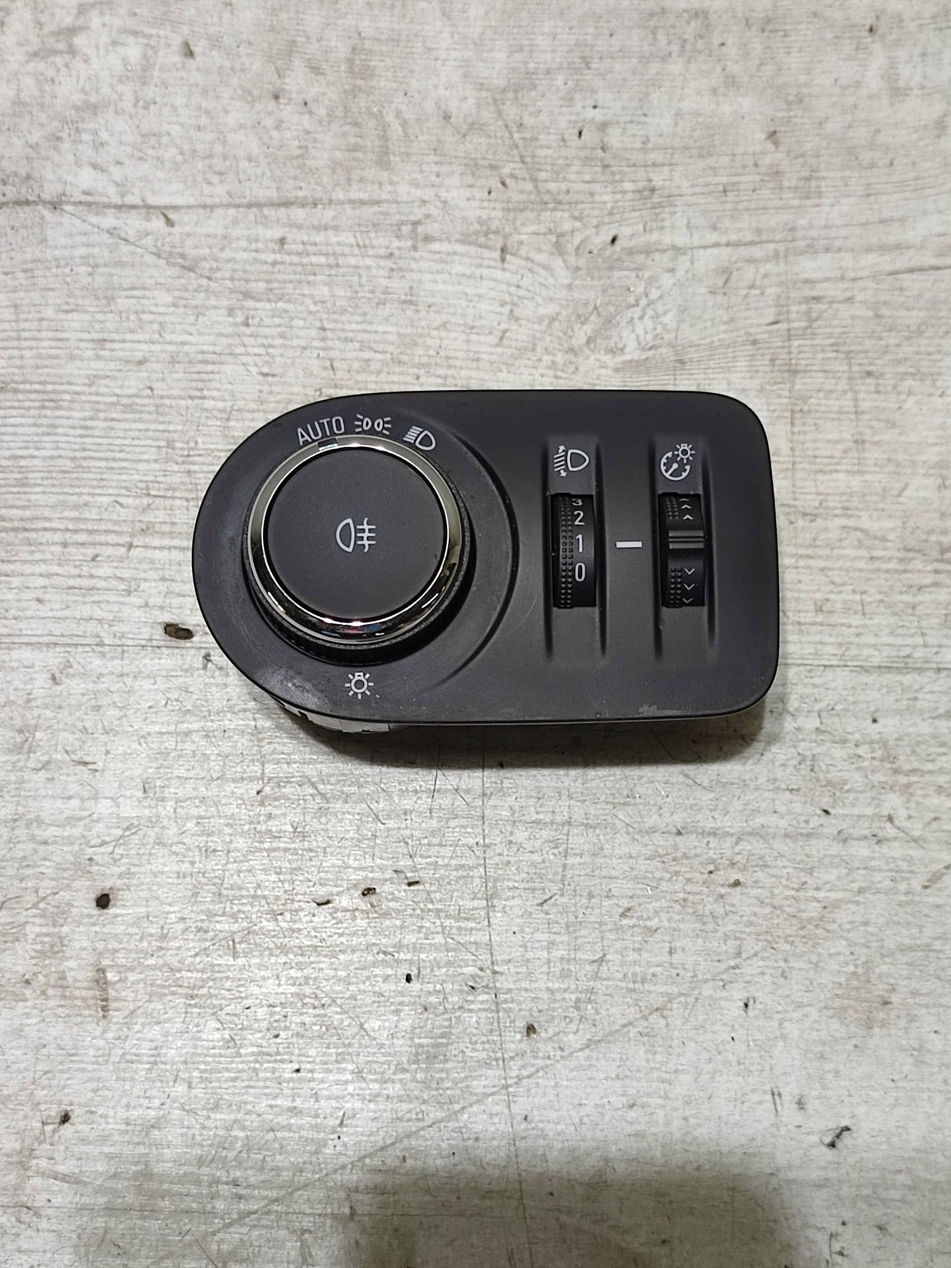 Opel Corsa F 2022 light switch