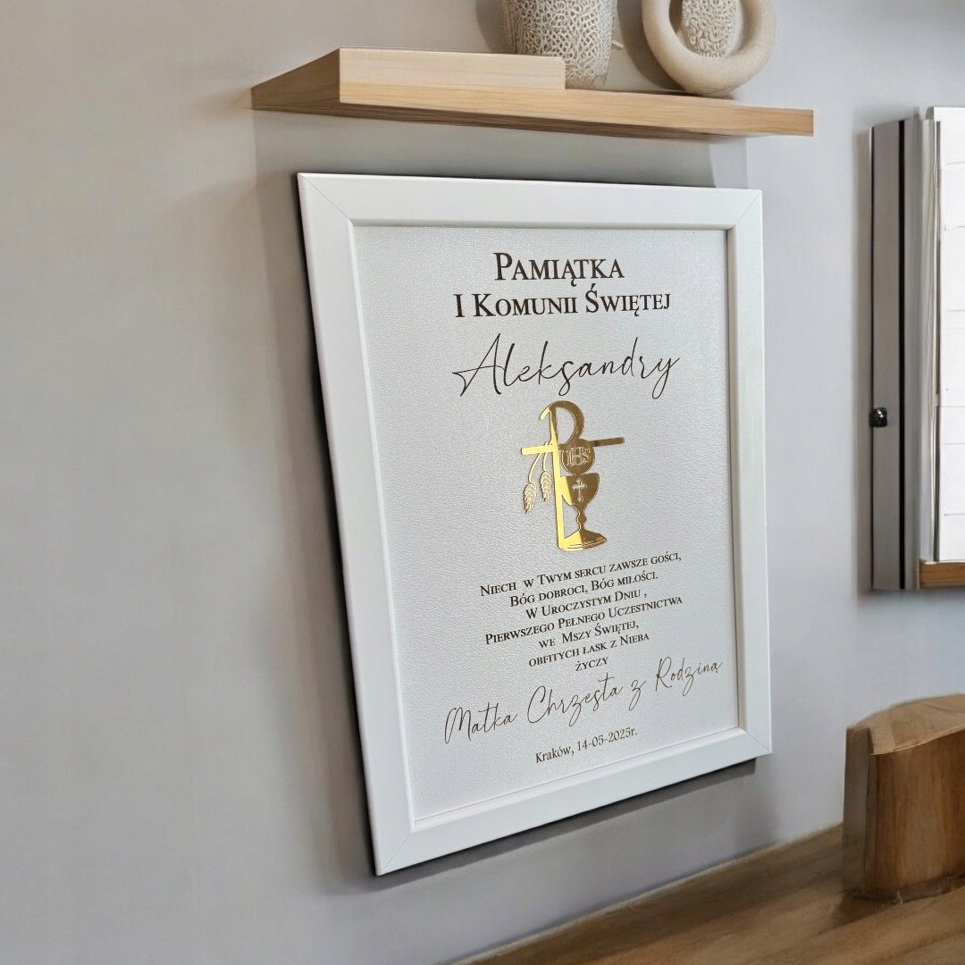 PREZENT NA KOMUNIE PAMIĄTKA PIERWSZEJ KOMUNII ŚWIĘTEJ PERSONALIZOWANY RAMKA Rodzaj ramka
