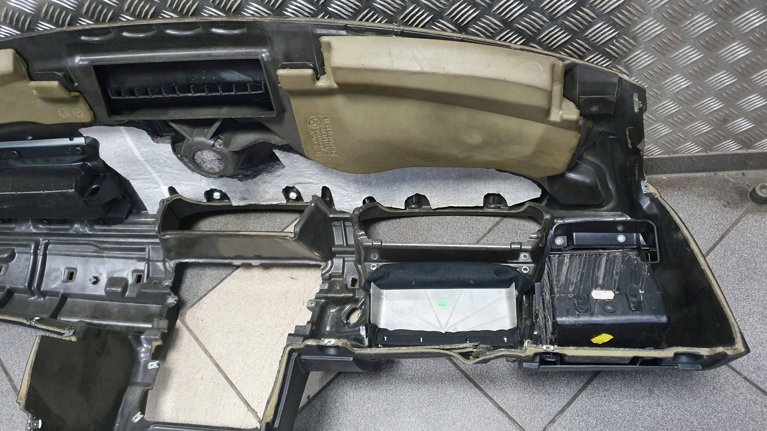 dashboard console cockpit BMW 5 E60 E61 03
