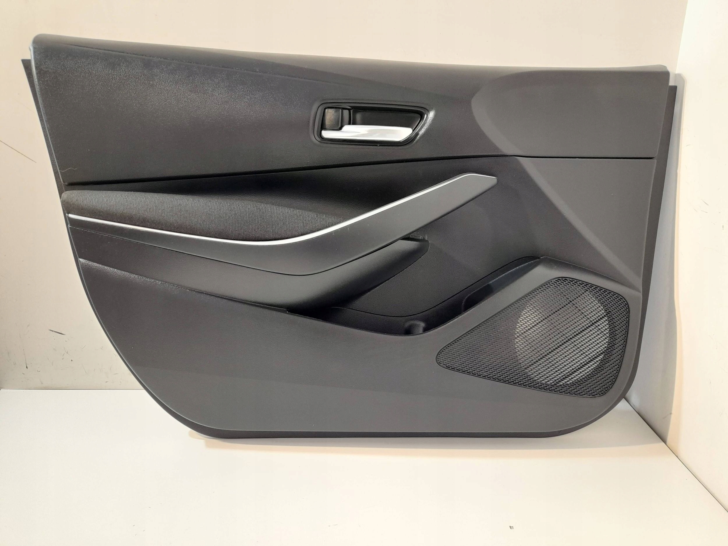 Toyota Corolla E21 side door front left 67612X1G01 (ET153)