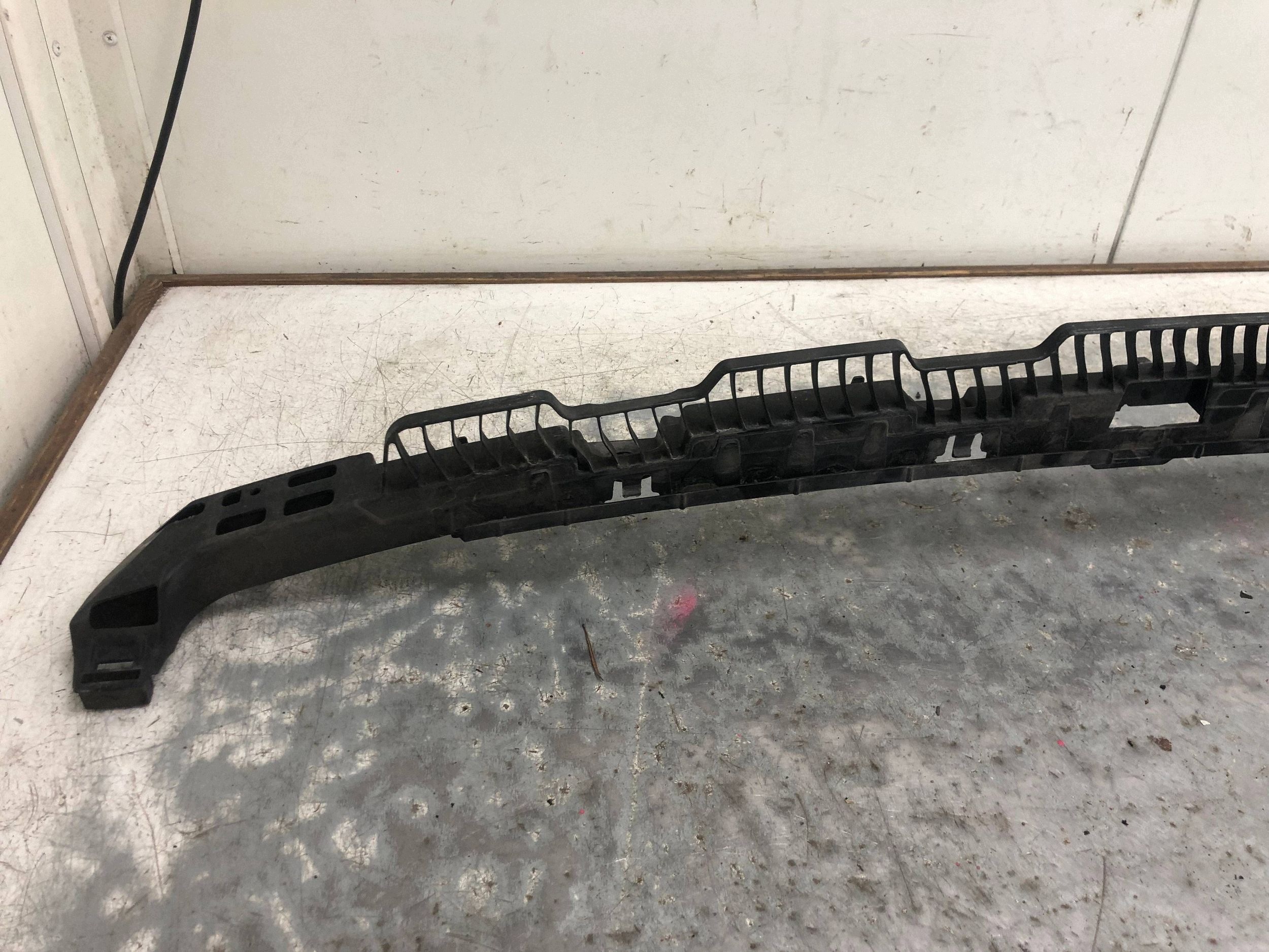 bumper bracket rear part VW GOLF VII KOMBI 5G9807863A