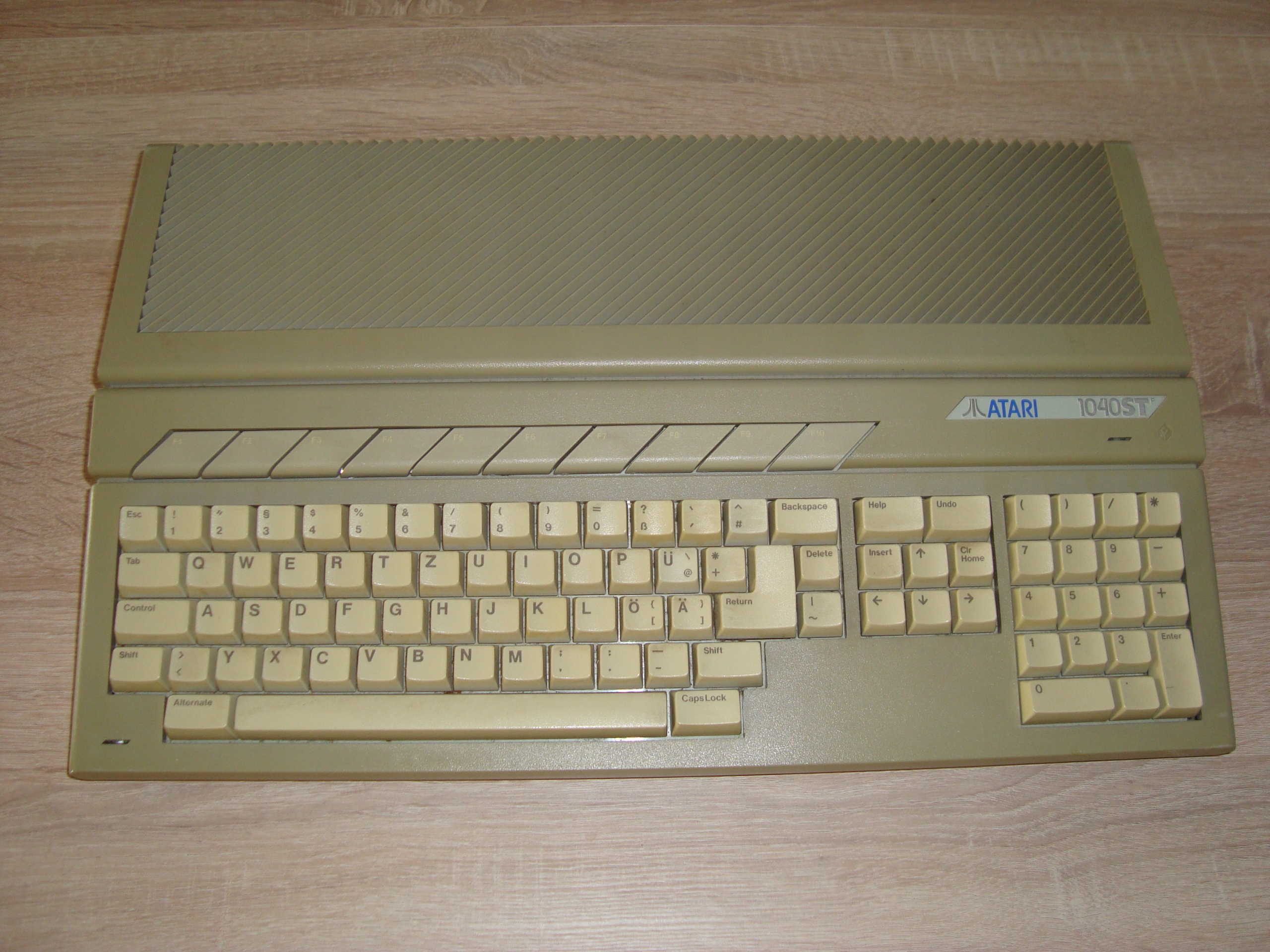 Komputer ATARI 1040 STF PLOMBA