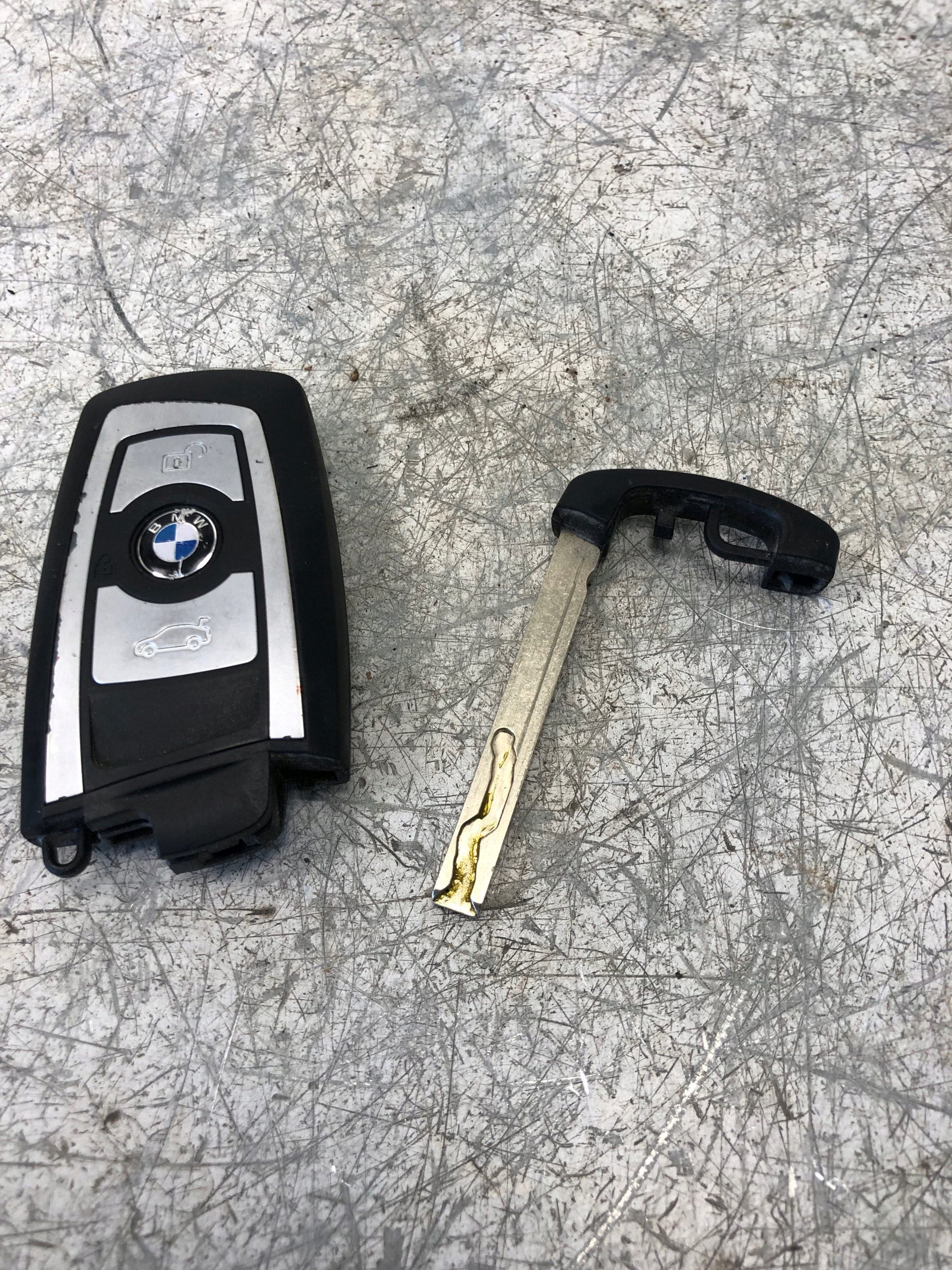 key PILOT BMW F20