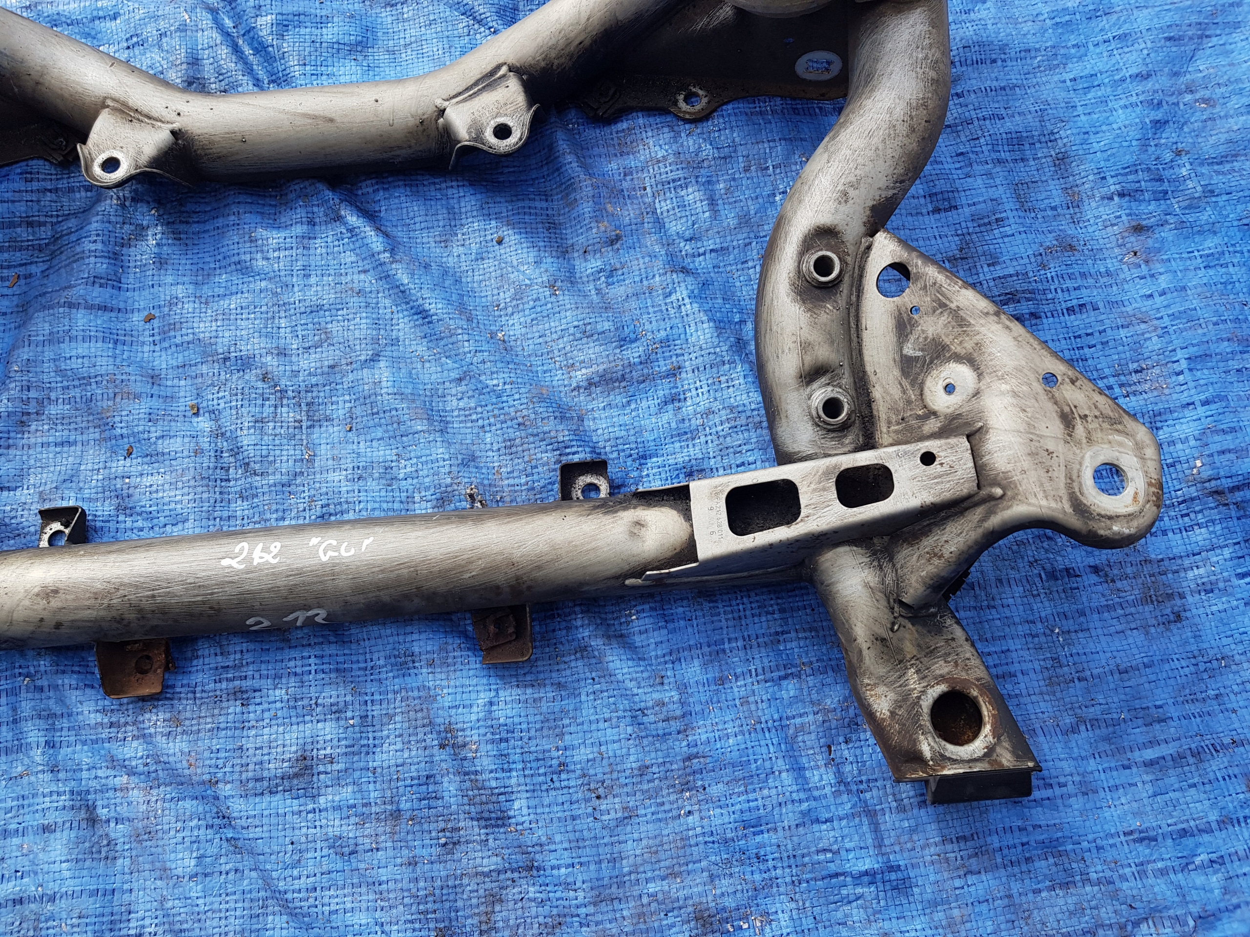 axle beam front of the engine MERCEDES W212 sider subframe axle beam front