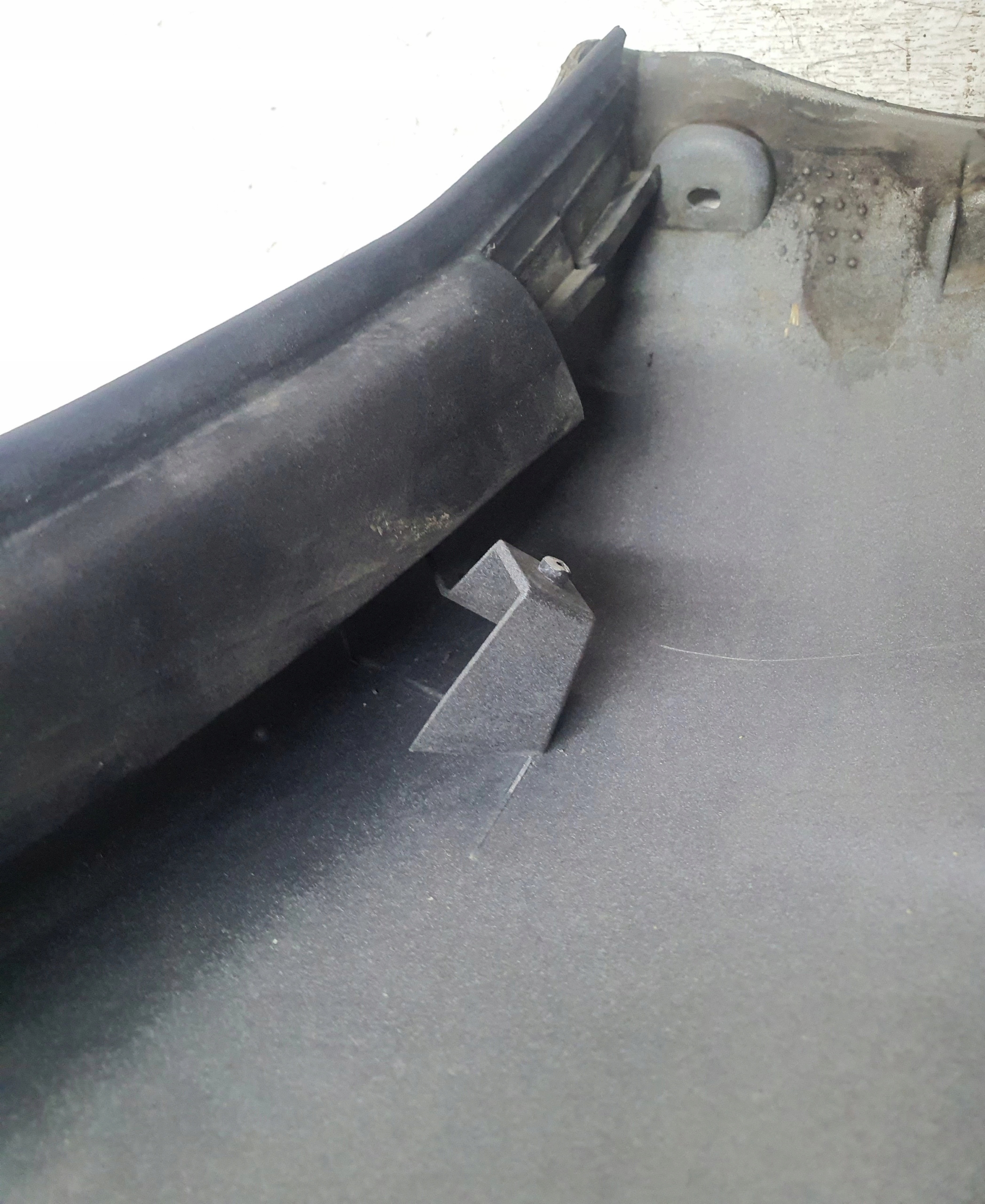 moulding door right rear part Toyota 4Runner 03–