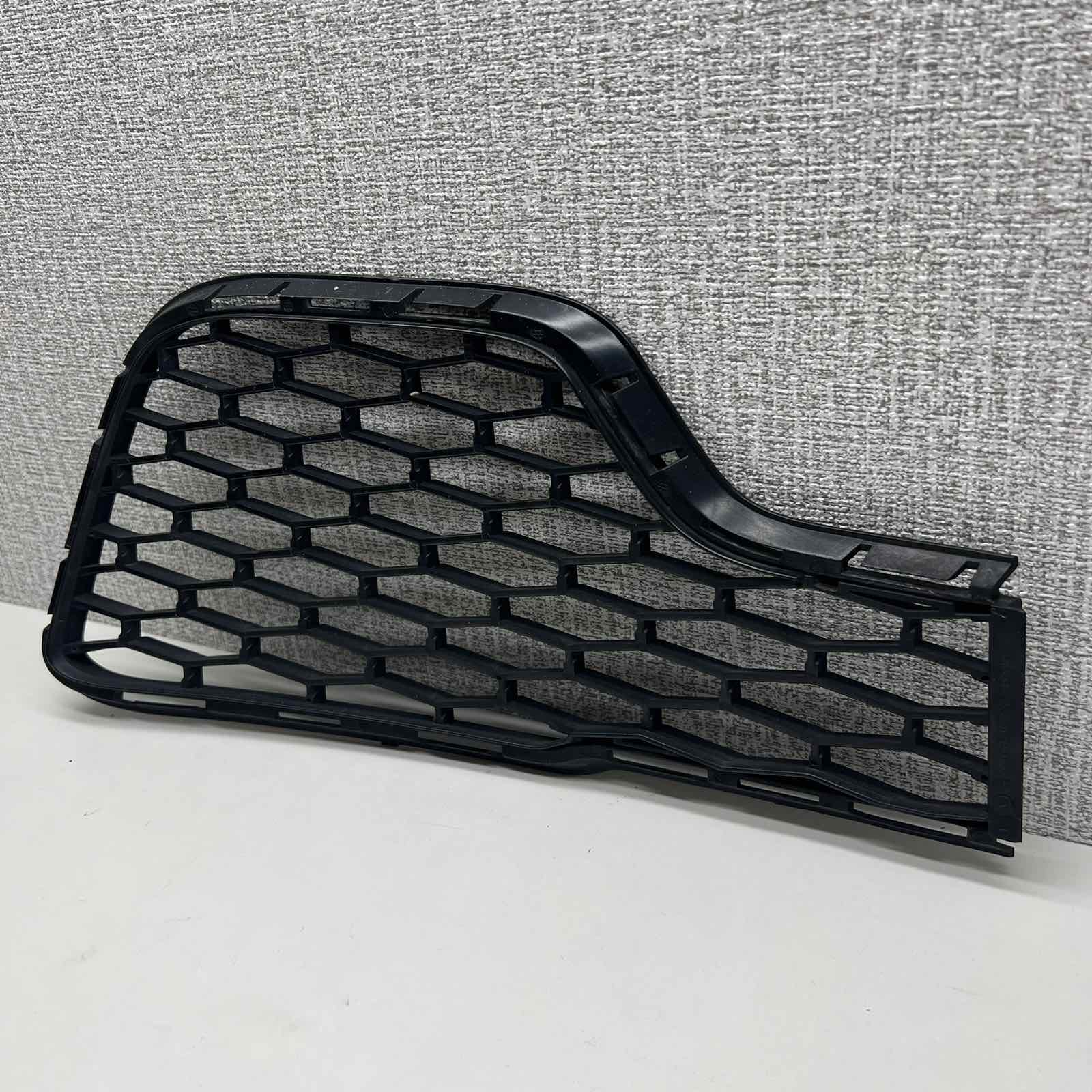 Maserati Ghibli 2017 left side grille radiator / grill FA00AAF77297