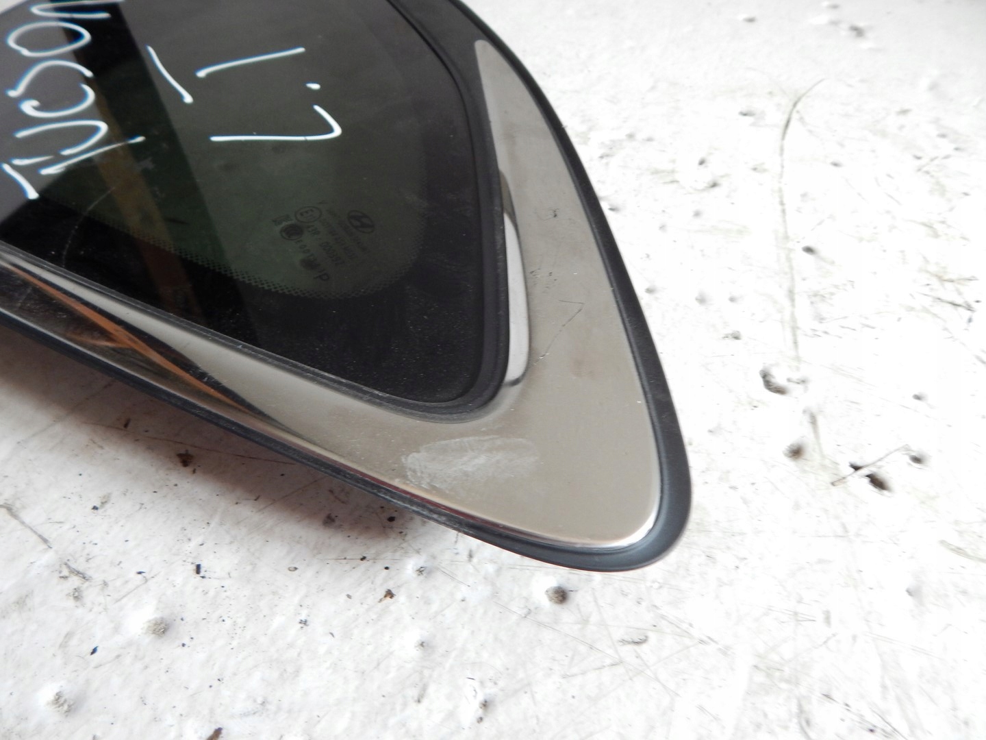 SZYBA KAROSERYJNA LEWA HYUNDAI TUCSON 15-20 Numer katalogowy części 1220KLM13