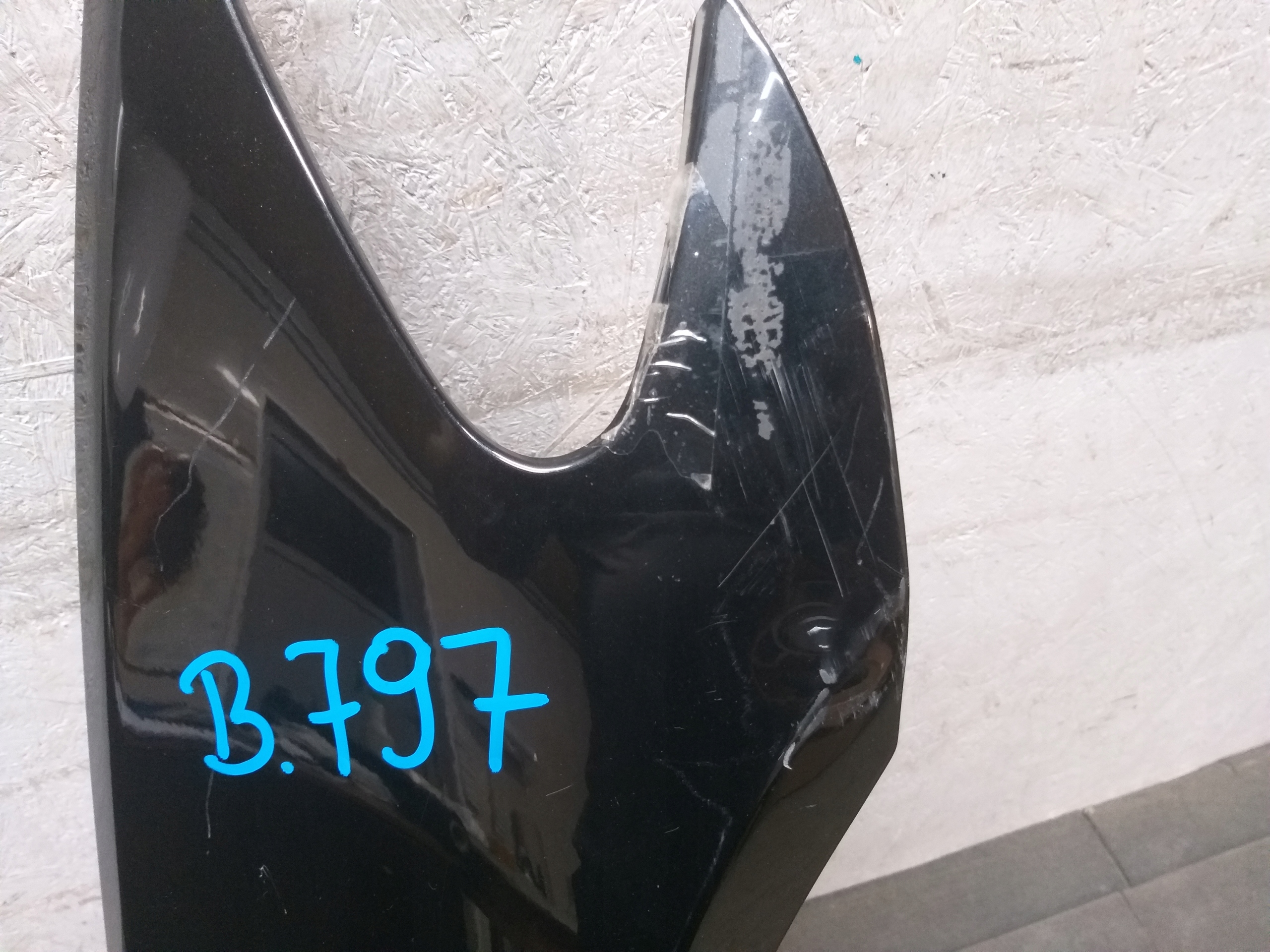FENDER FRONT RIGHT BMW 5 V F10 F11