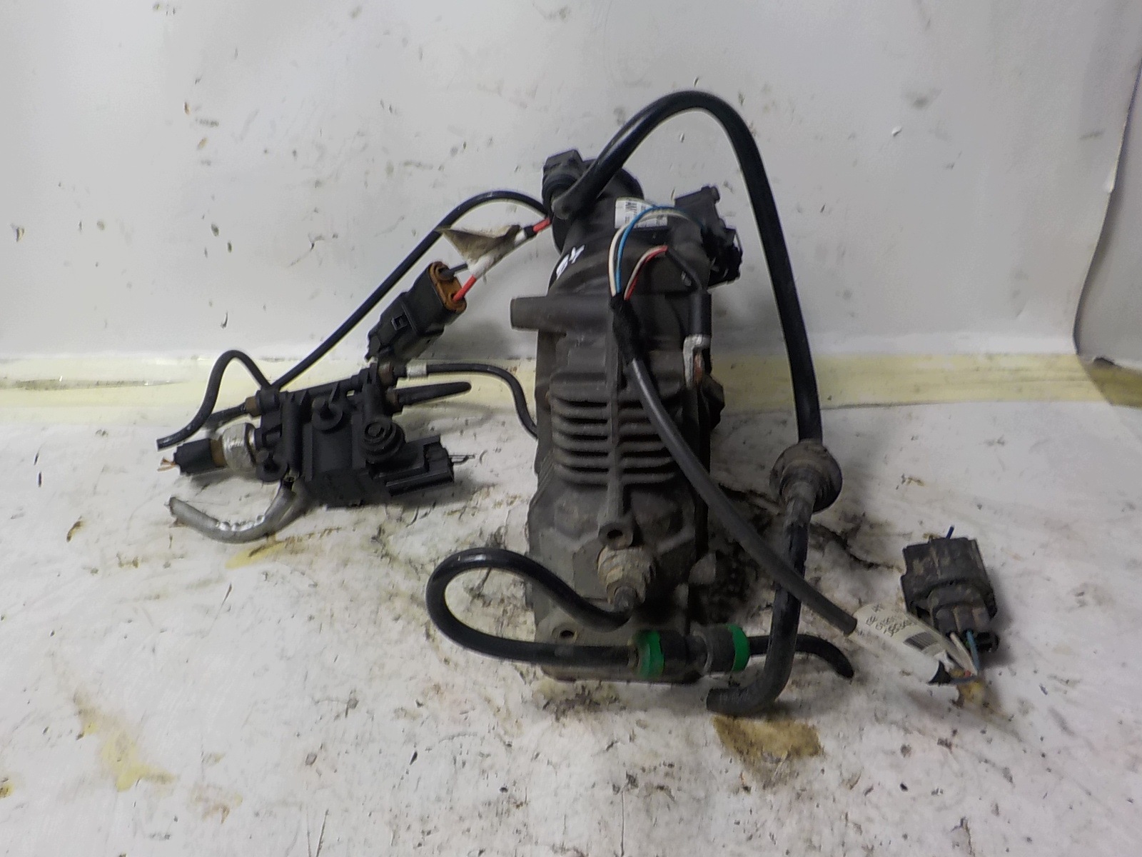 LAND ROVER DISCOVERY III luftfederung kompressor BH32-19G525-DC