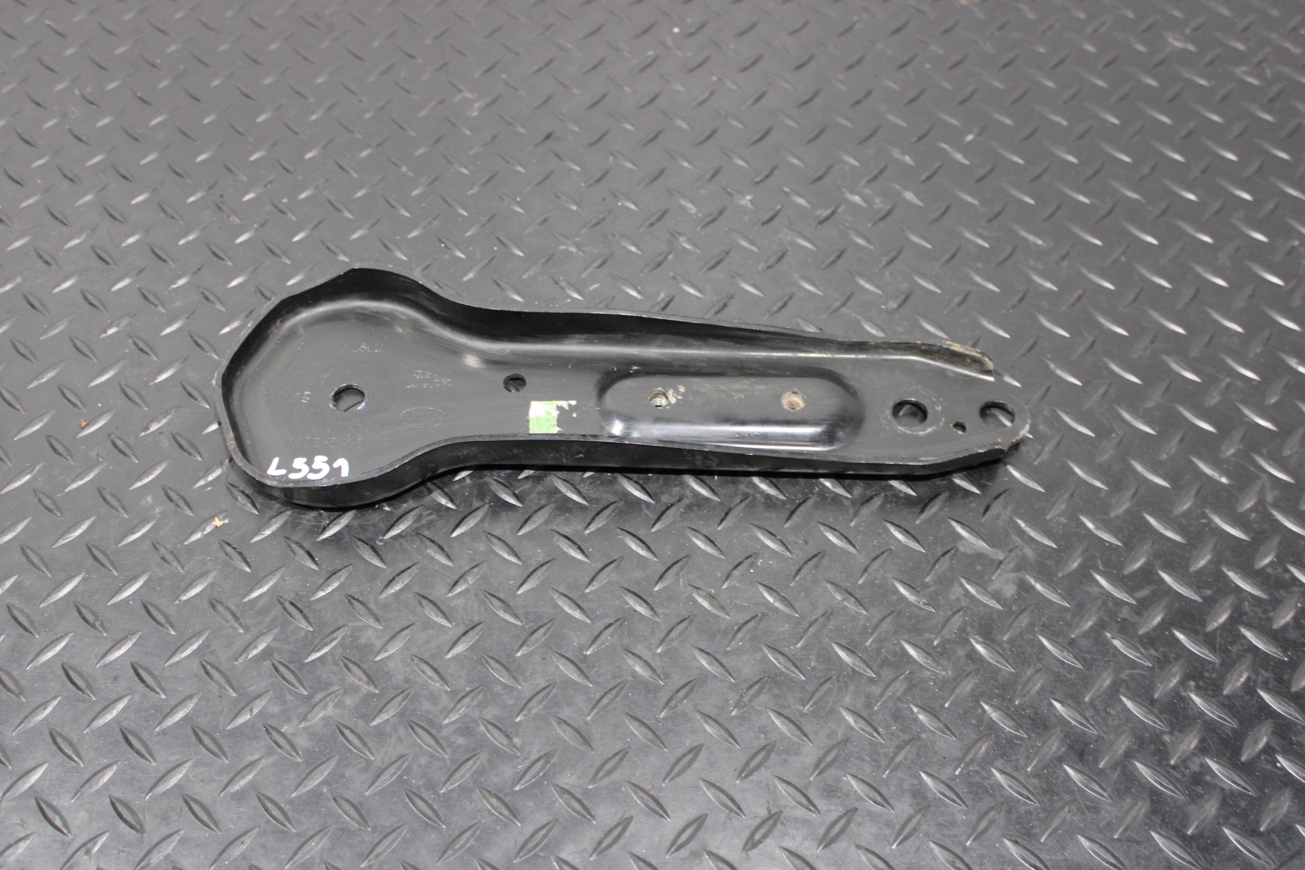 bracket holder springing LAND ROVER EVOQUE II 2 L551 K8D2-5A364-AB