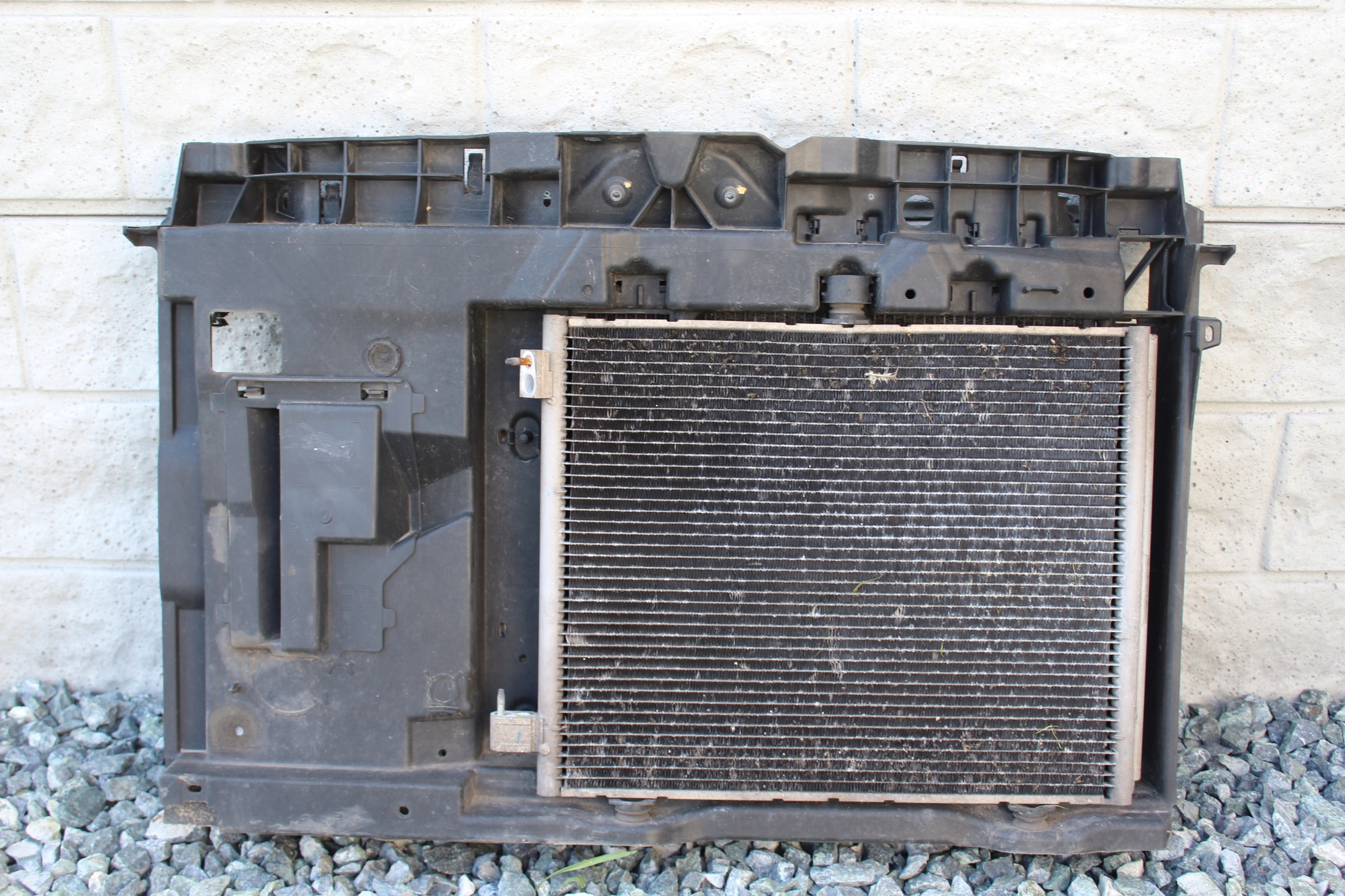 PAS PRZEDNI CHŁODNICE 1.2 VTI 2008/C3II/C3III #952