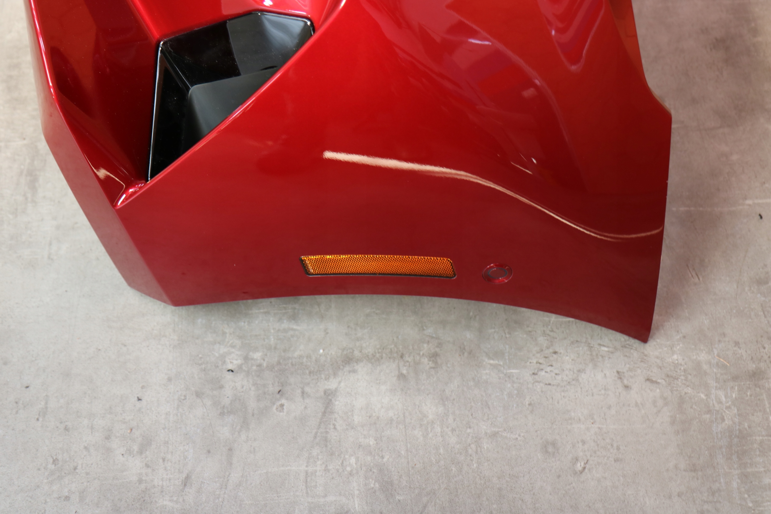 BMW M5 G90 G99 complete bumper front front C68 DRAGON FIRE RED USA