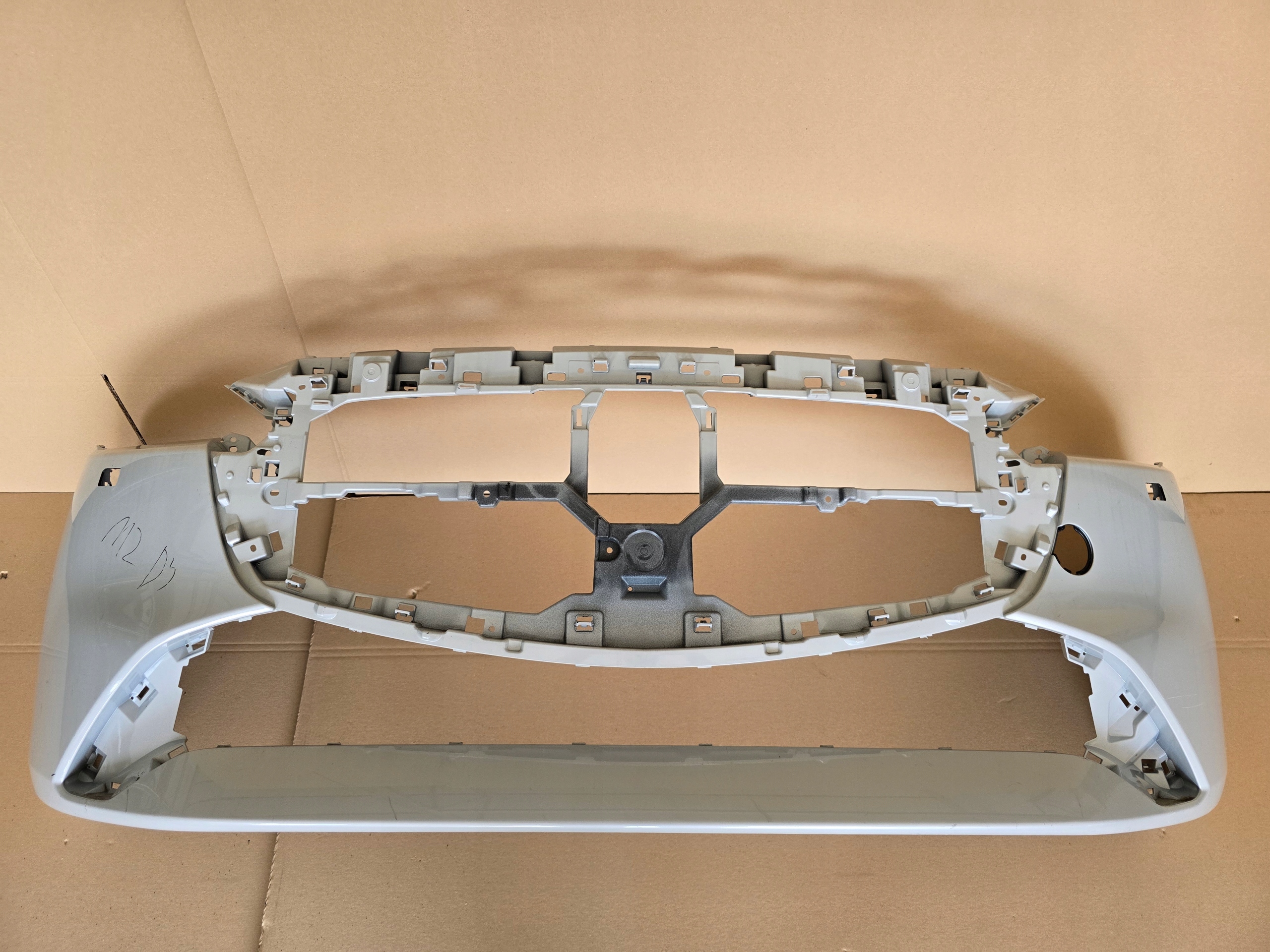 MAZDA 2 III БАМПЕР ПЕРЕДНІЙ 2022 -