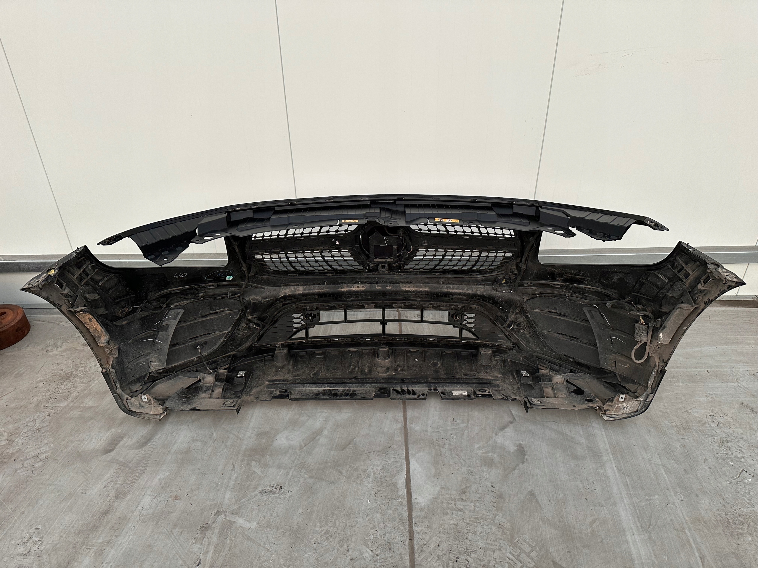 MERCEDES GLB 247 AMG bumper front complete DEMONTAZ