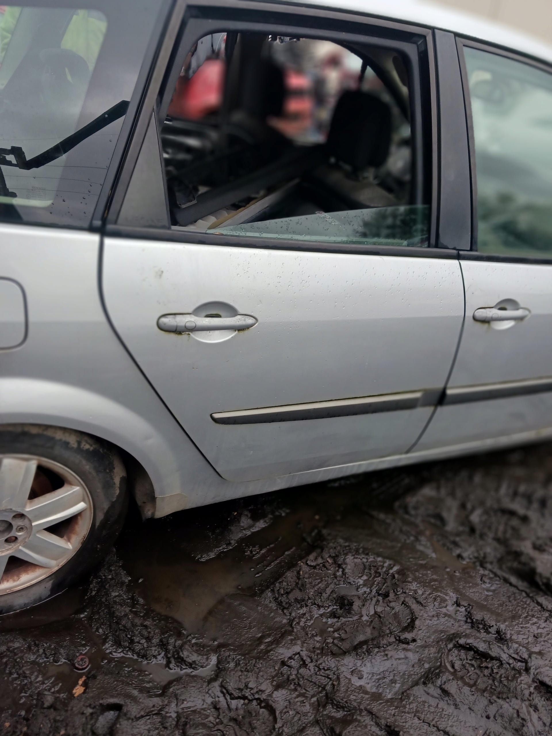 DRZWI PRAWY TYŁ RENAULT SCENIC II 2 LIFT TED69