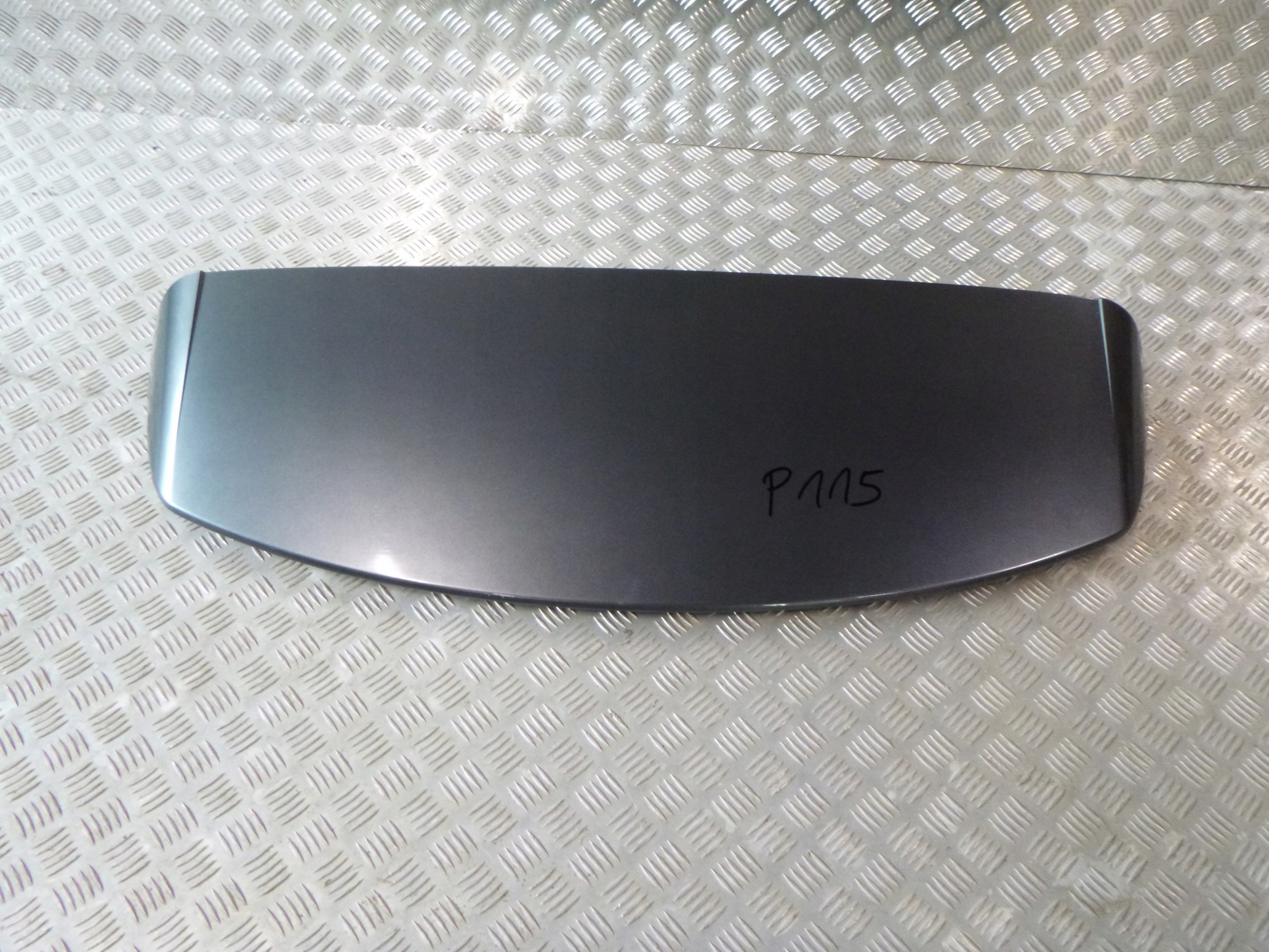 AUDI Е-ТРОНke СПОЙЛЕР КРИШКИ ДАШОК