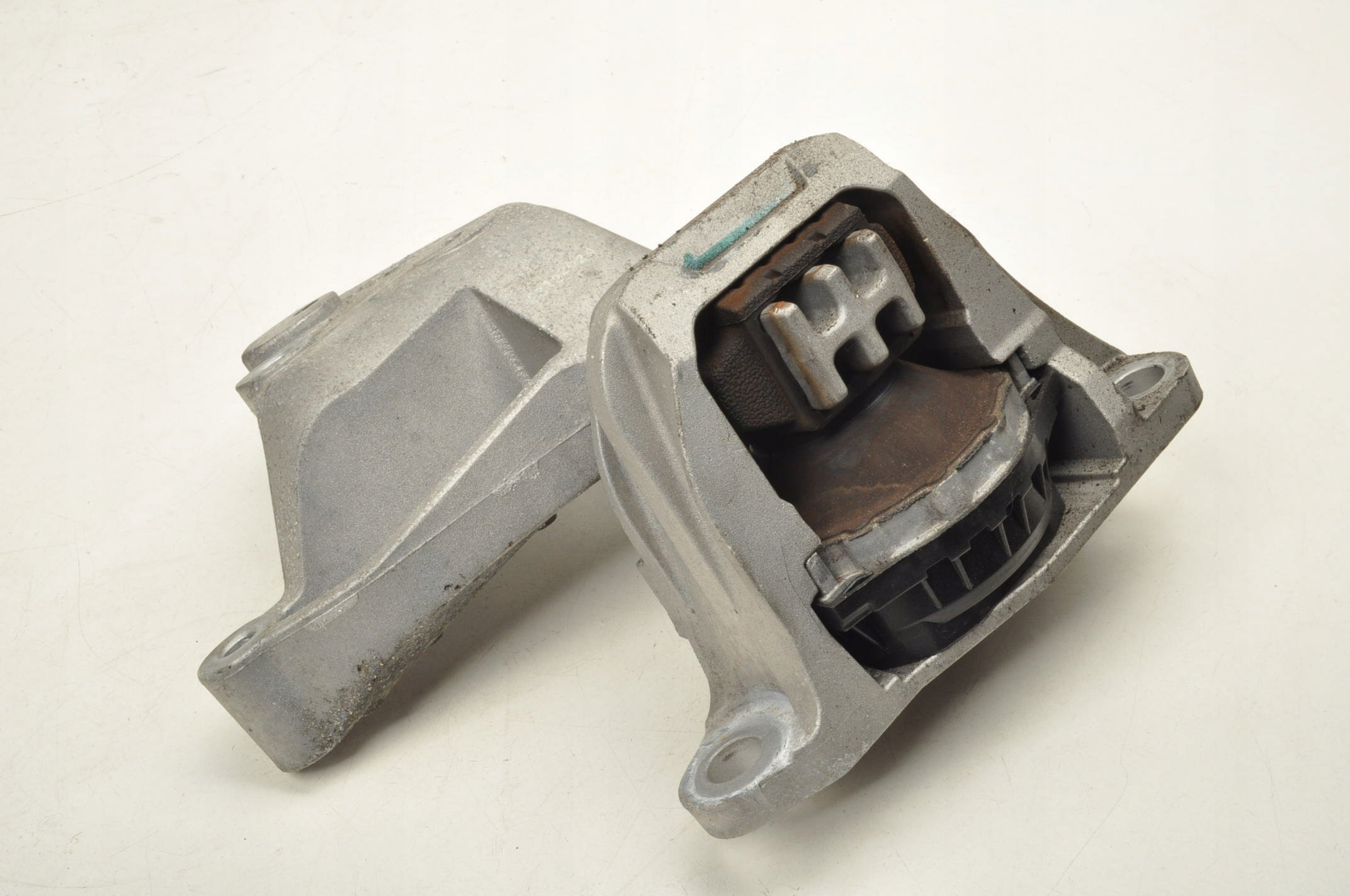 NISSAN QASHQAI J12 1.3 DIG holder engine mount 112326UB0A