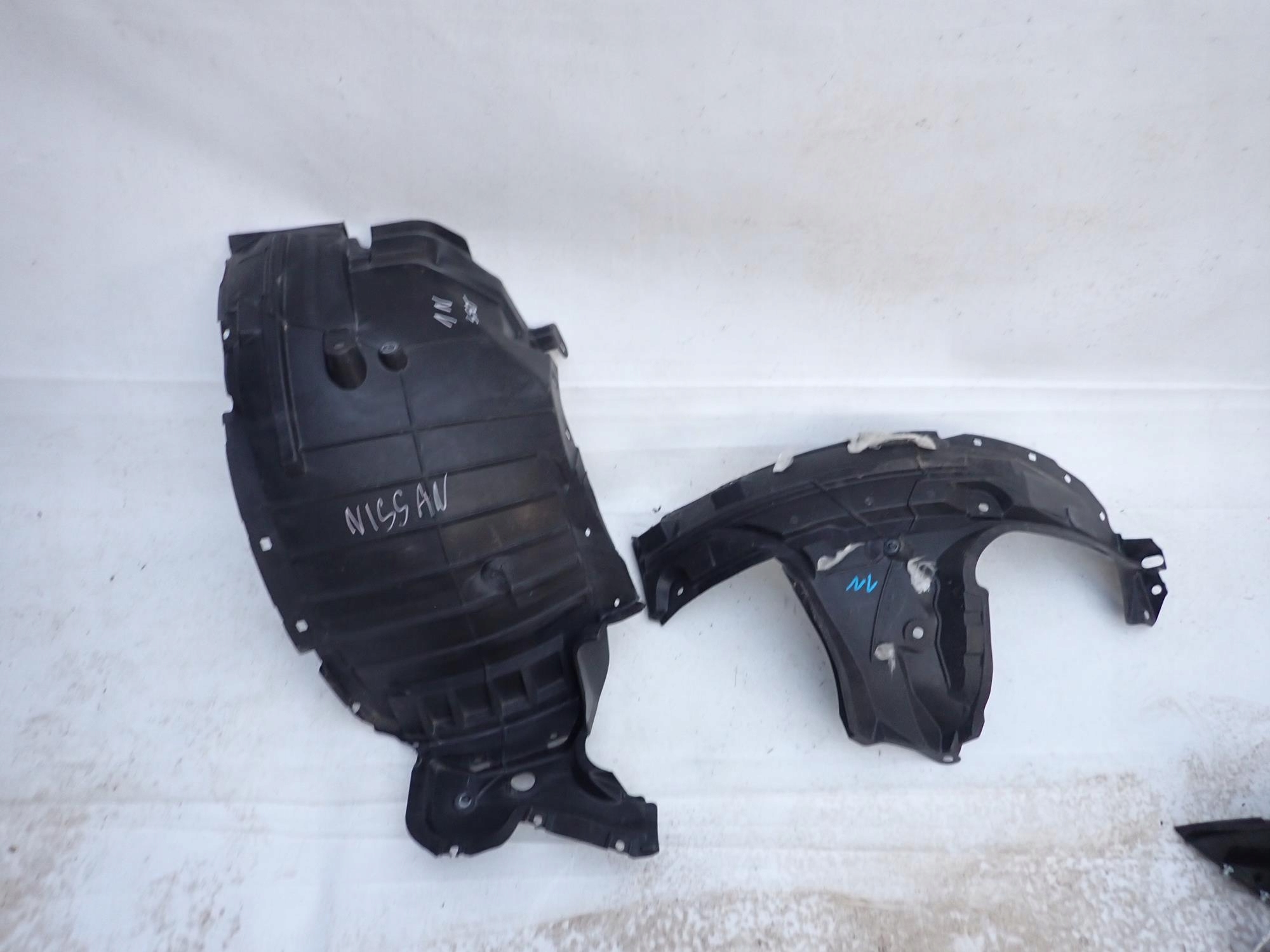 NISSAN X-TRAIL III 3 T32 13-21 mudguard front front right