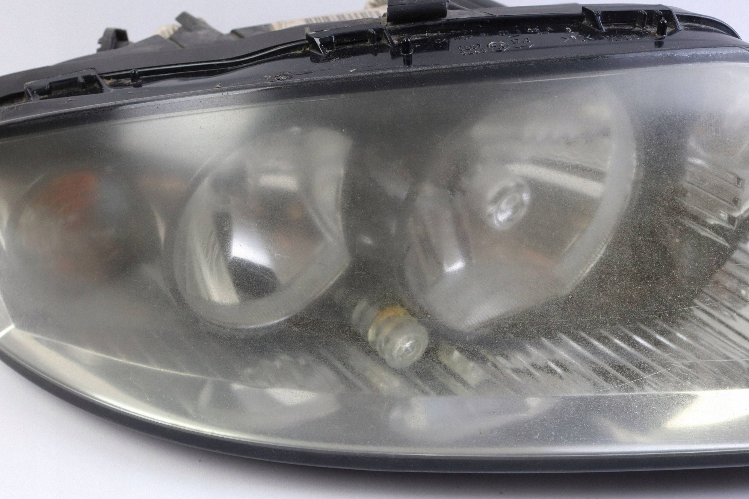 AUDI A2 light front right front 8Z0941004H EUROPA