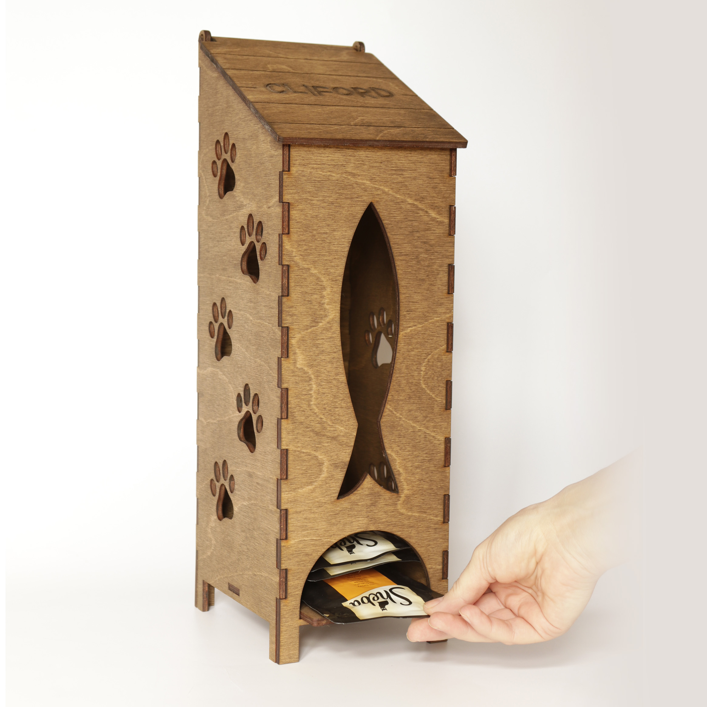 Dřevěný organizér na sáčky krmiva pro kočky s personalizací