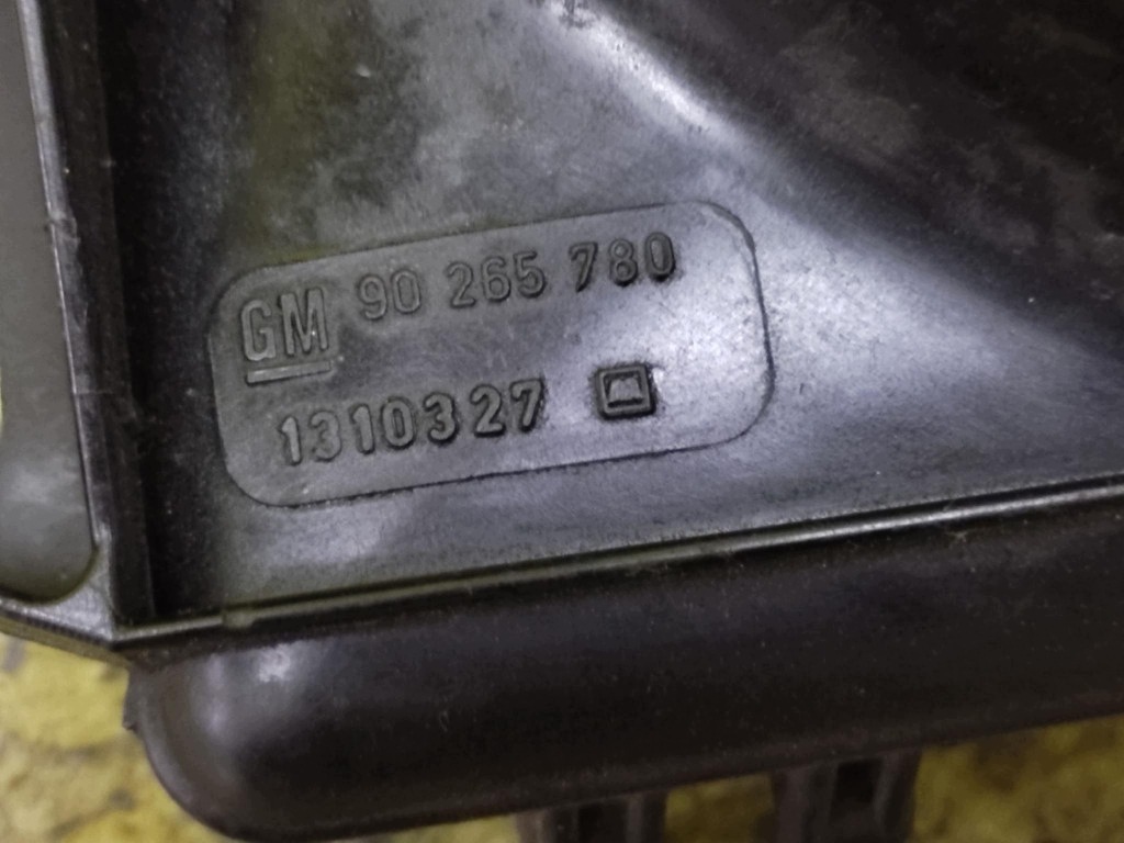 OPEL ASTRA F 1.4 ventilátor chladiče 90265780