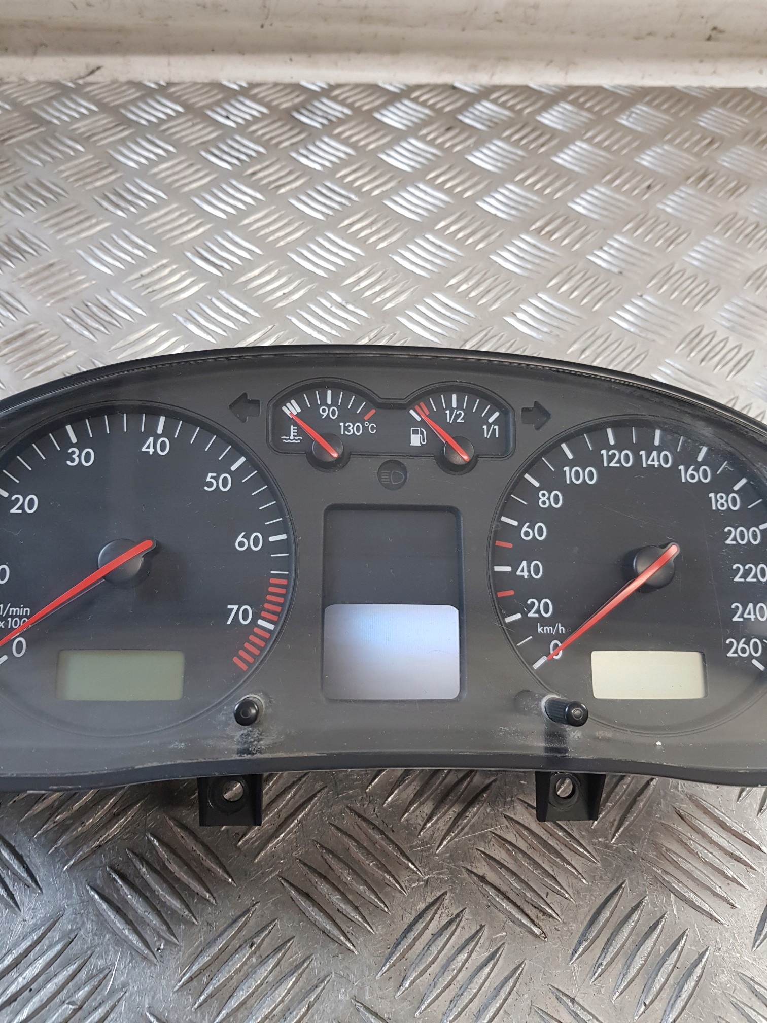 dials 3B0920822 VW PASSAT B5 1.8T 99R- EUROPA