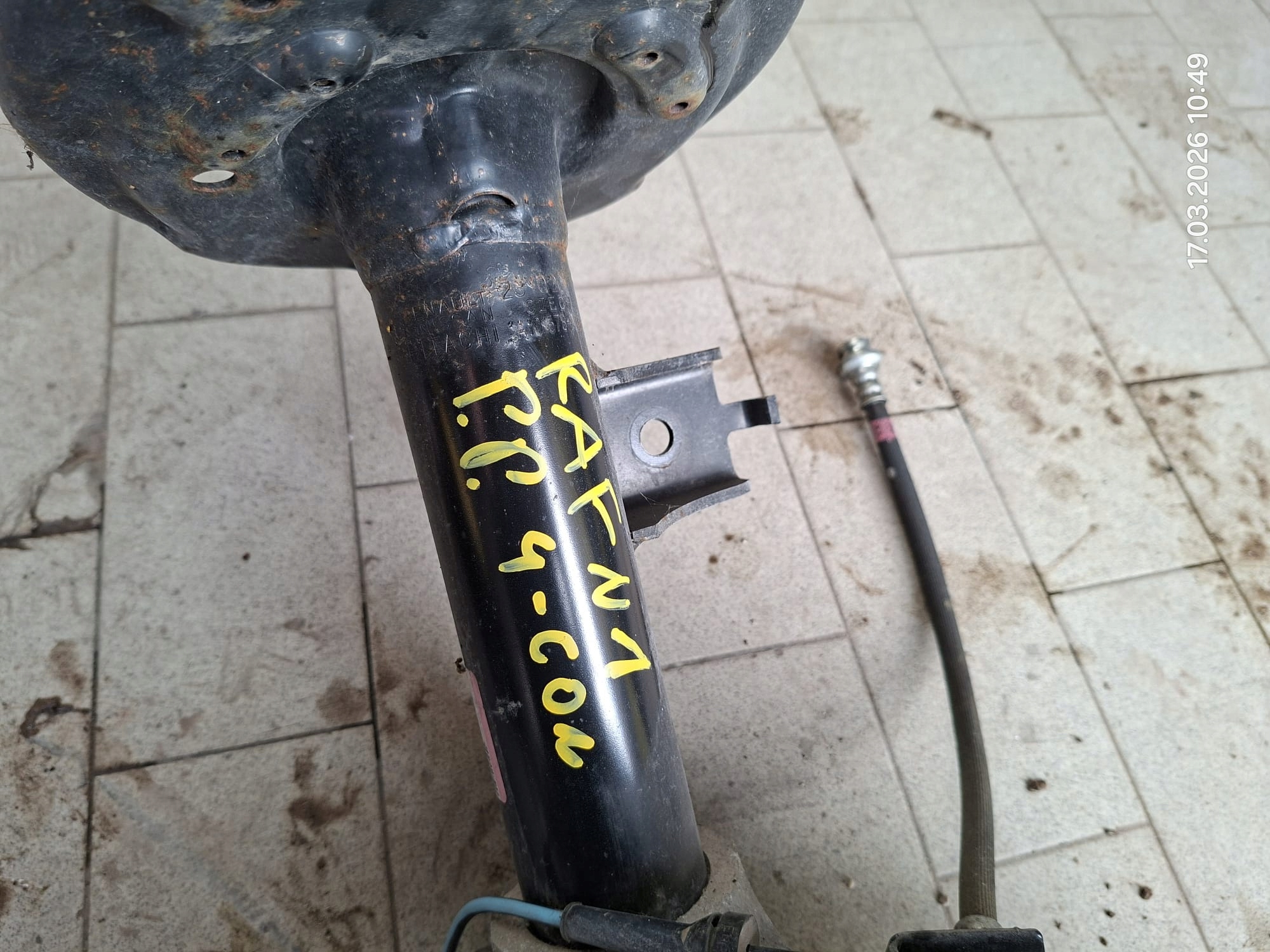 Mozzo FUSELLO perno mozzo MCPERSON ammortizzatore Destra RENAULT RAFALE 1.2 E-TECH