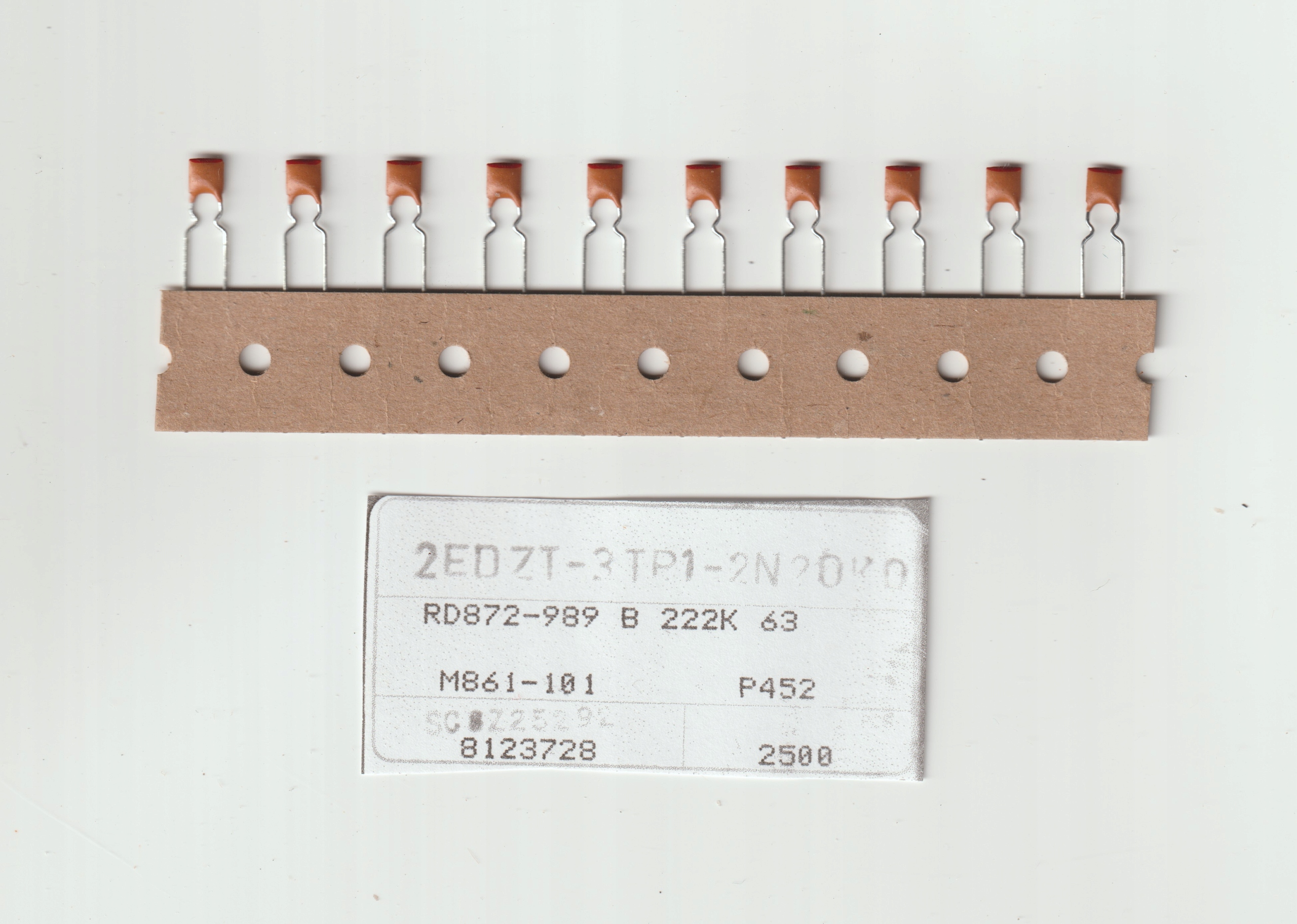 100x 2.2nF 63V 10% X7R kond. ceramiczny Tht Murata