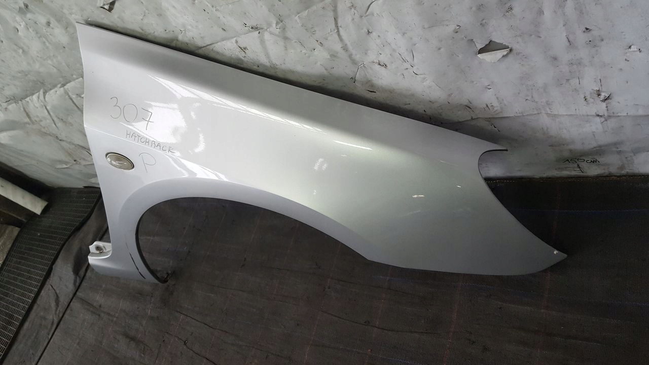 fender right front front Peugeot 307 2,0