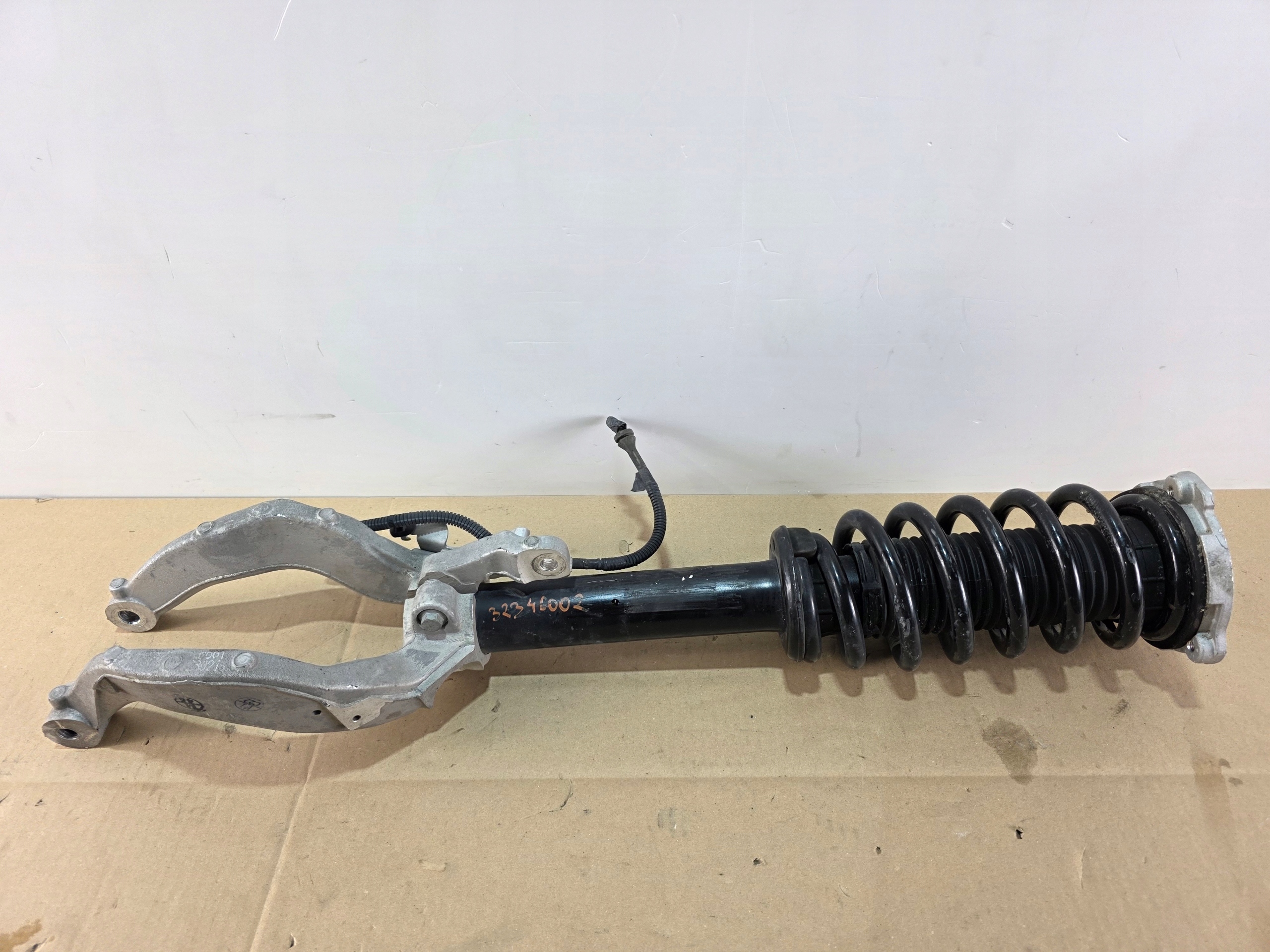 shock absorber left front VOLVO XC60 II XC90 II LIFT 32346002