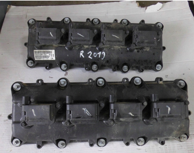 POKRYWA ZAWORÓW PRAWA LEWA DODGE RAM 5.7 HEMI 11-
